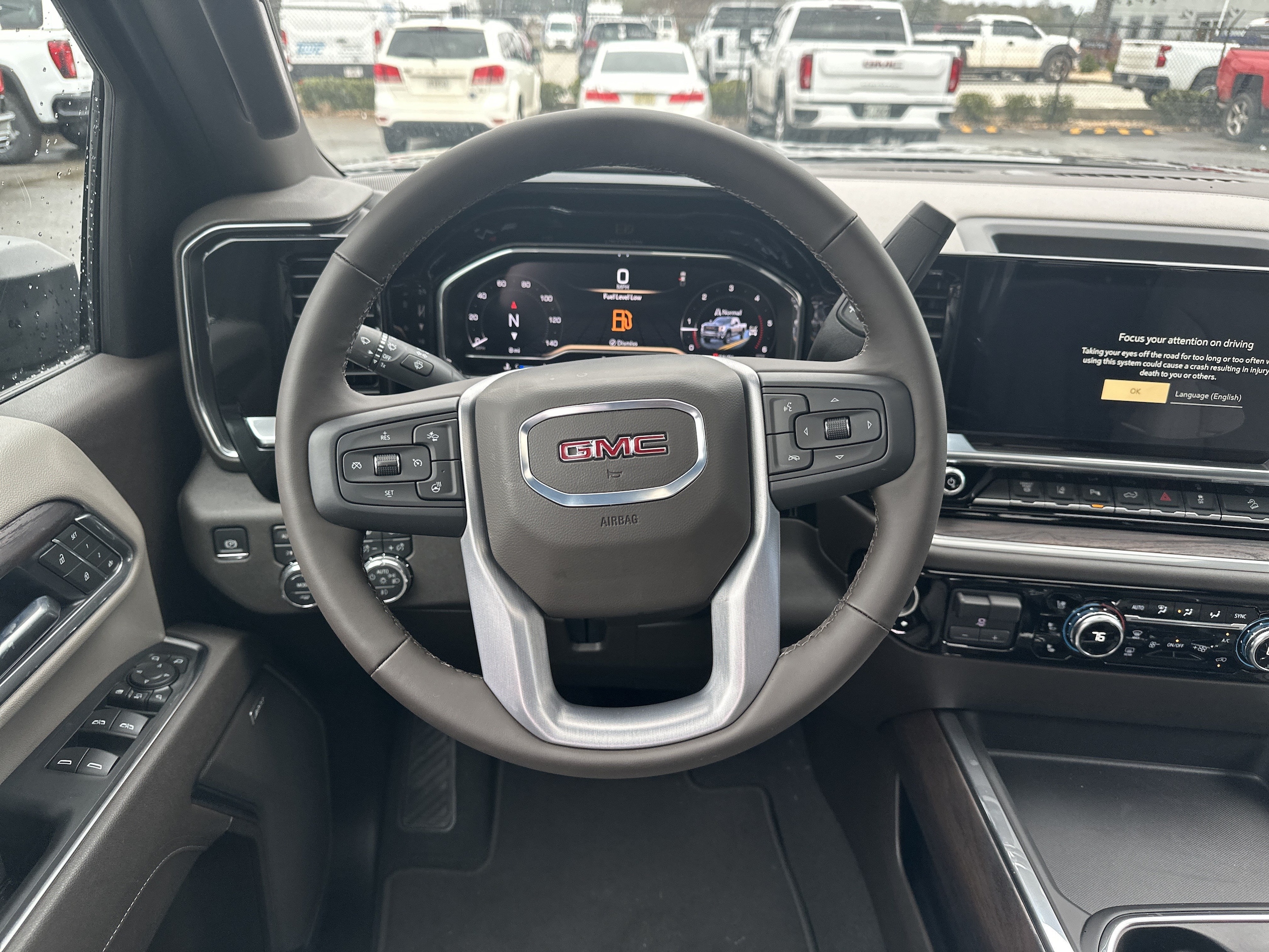 2025 GMC Sierra 2500HD SLT - Photo 23