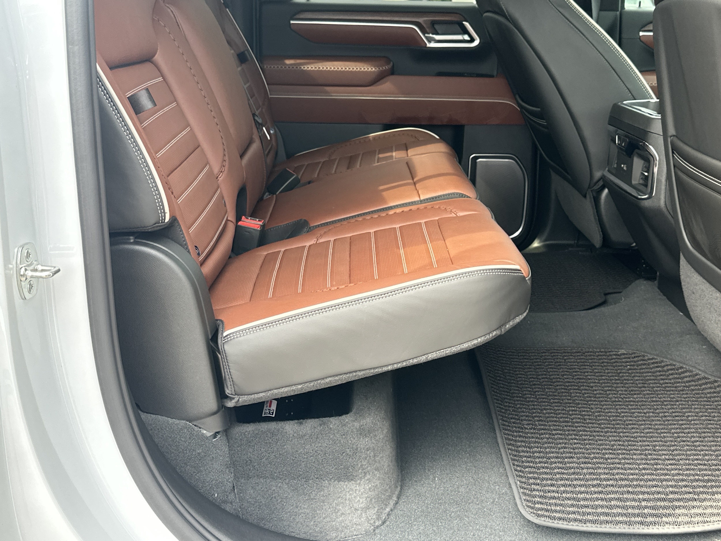 2026 GMC Sierra 2500HD Denali Ultimate - Photo 14