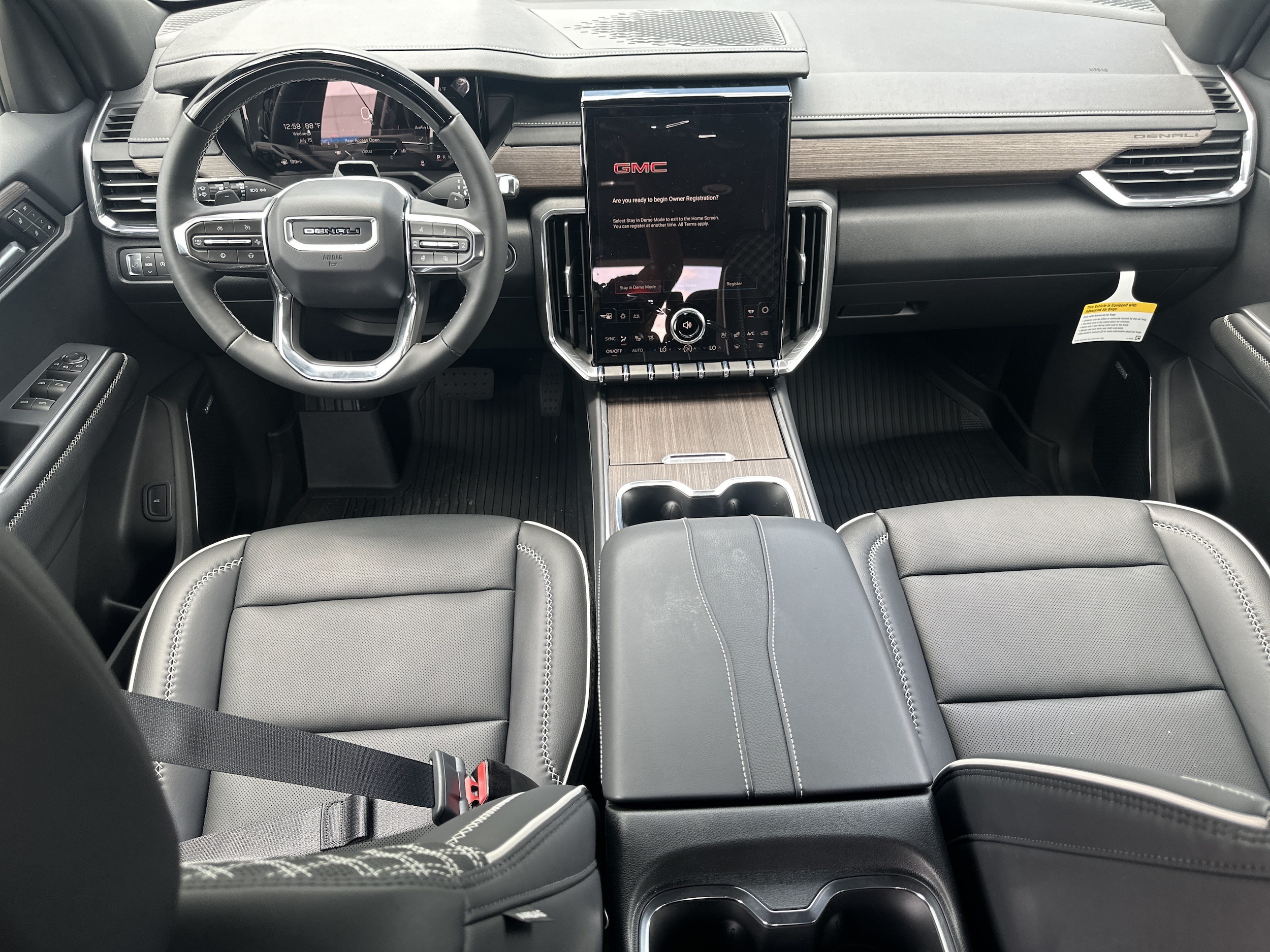 2026 GMC Acadia Denali - Photo 22