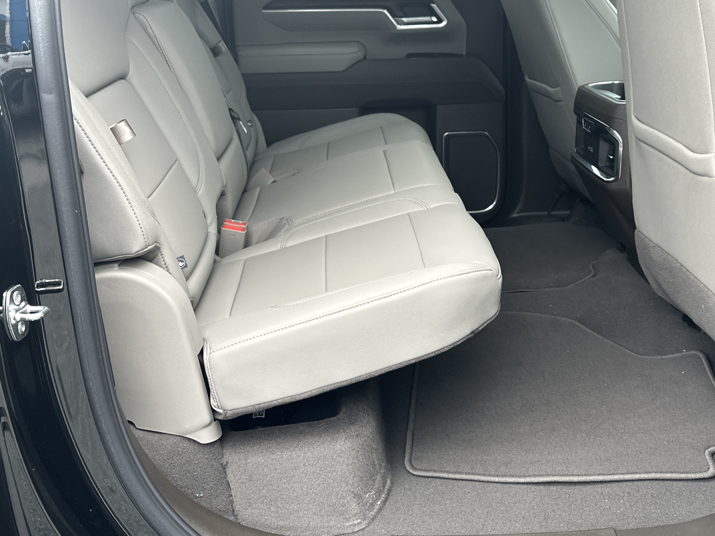 2025 GMC Sierra 2500HD SLT - Photo 15