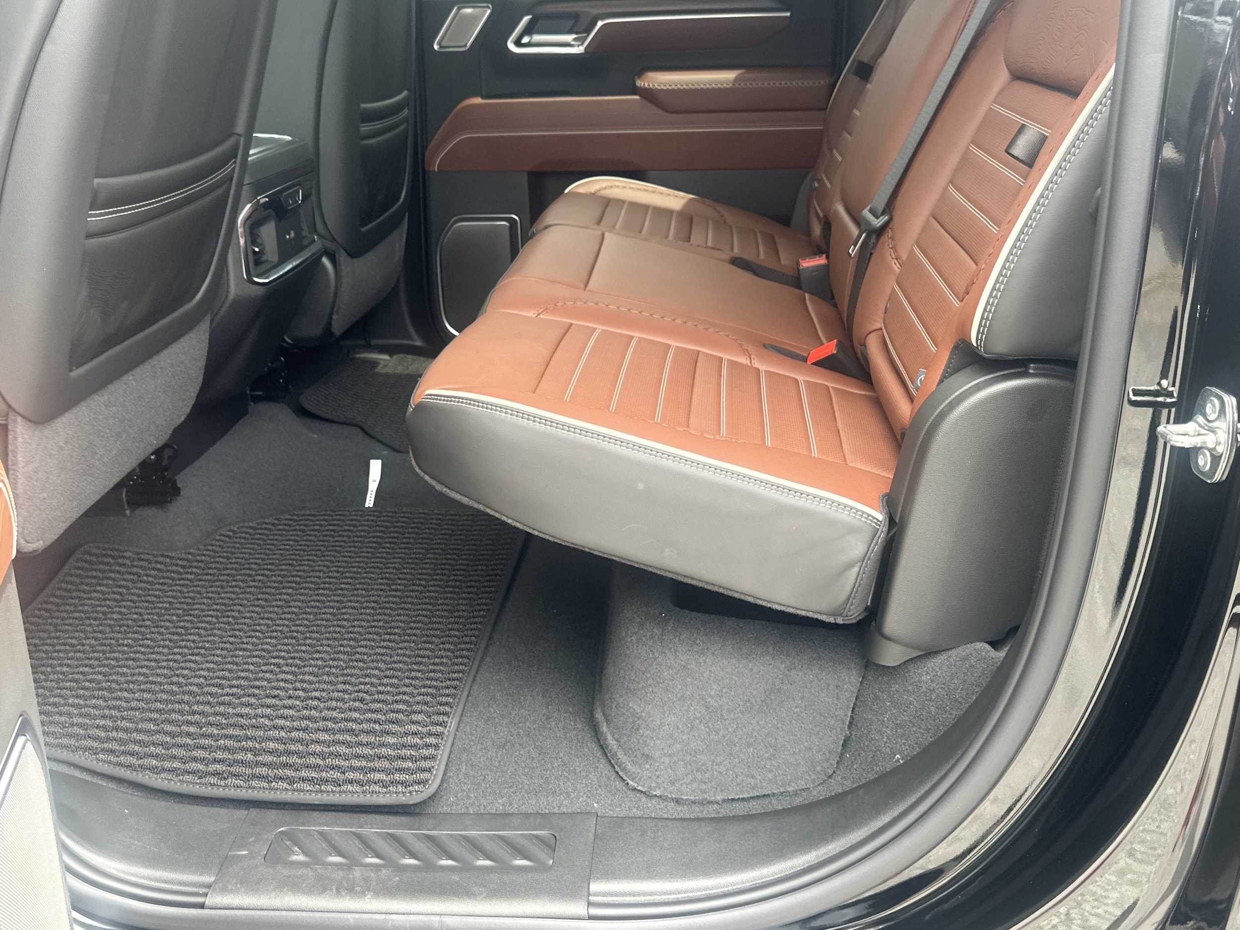 2026 GMC Sierra 2500HD Denali Ultimate - Photo 20