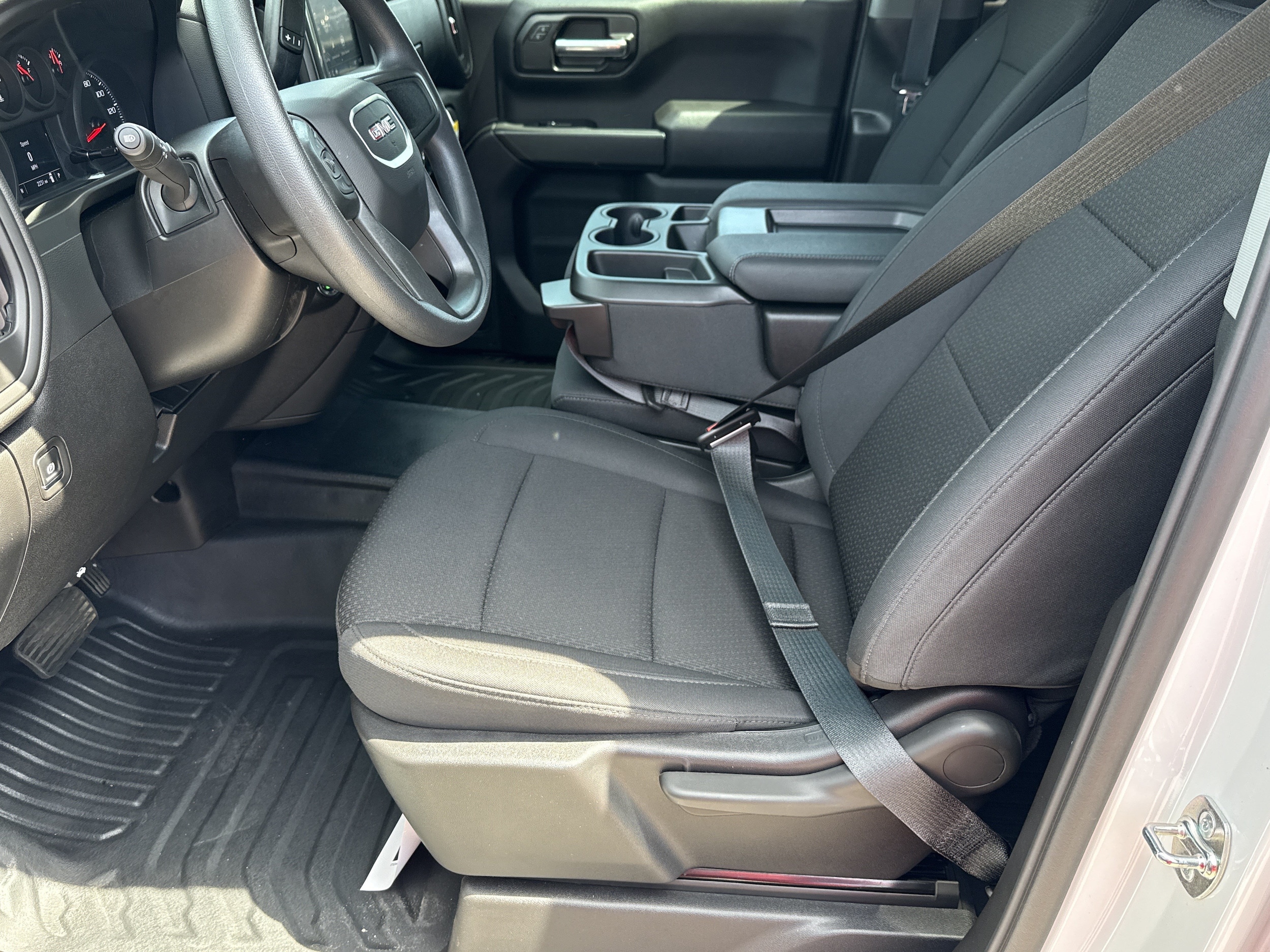 2026 GMC Sierra 1500 Pro - Photo 9