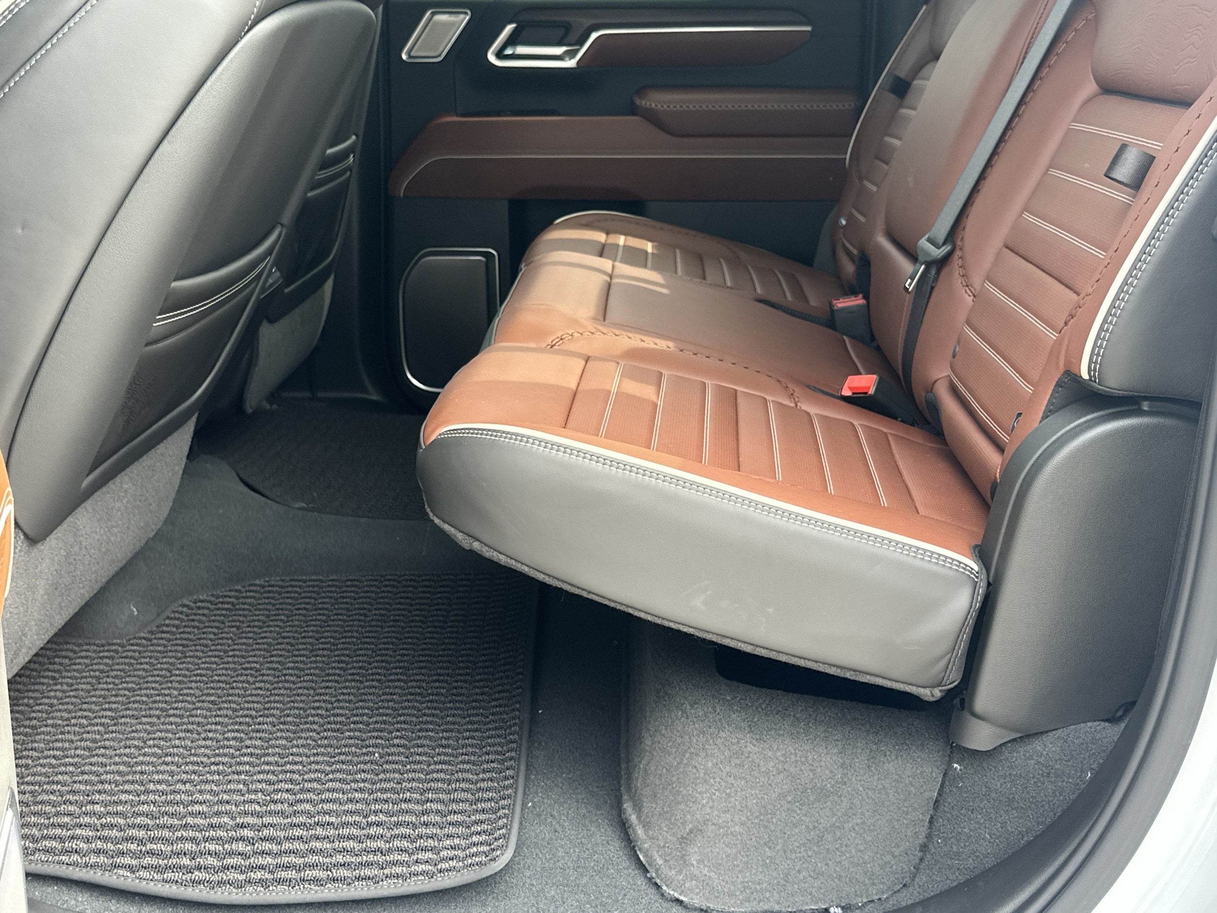 2026 GMC Sierra 2500HD Denali Ultimate - Photo 19