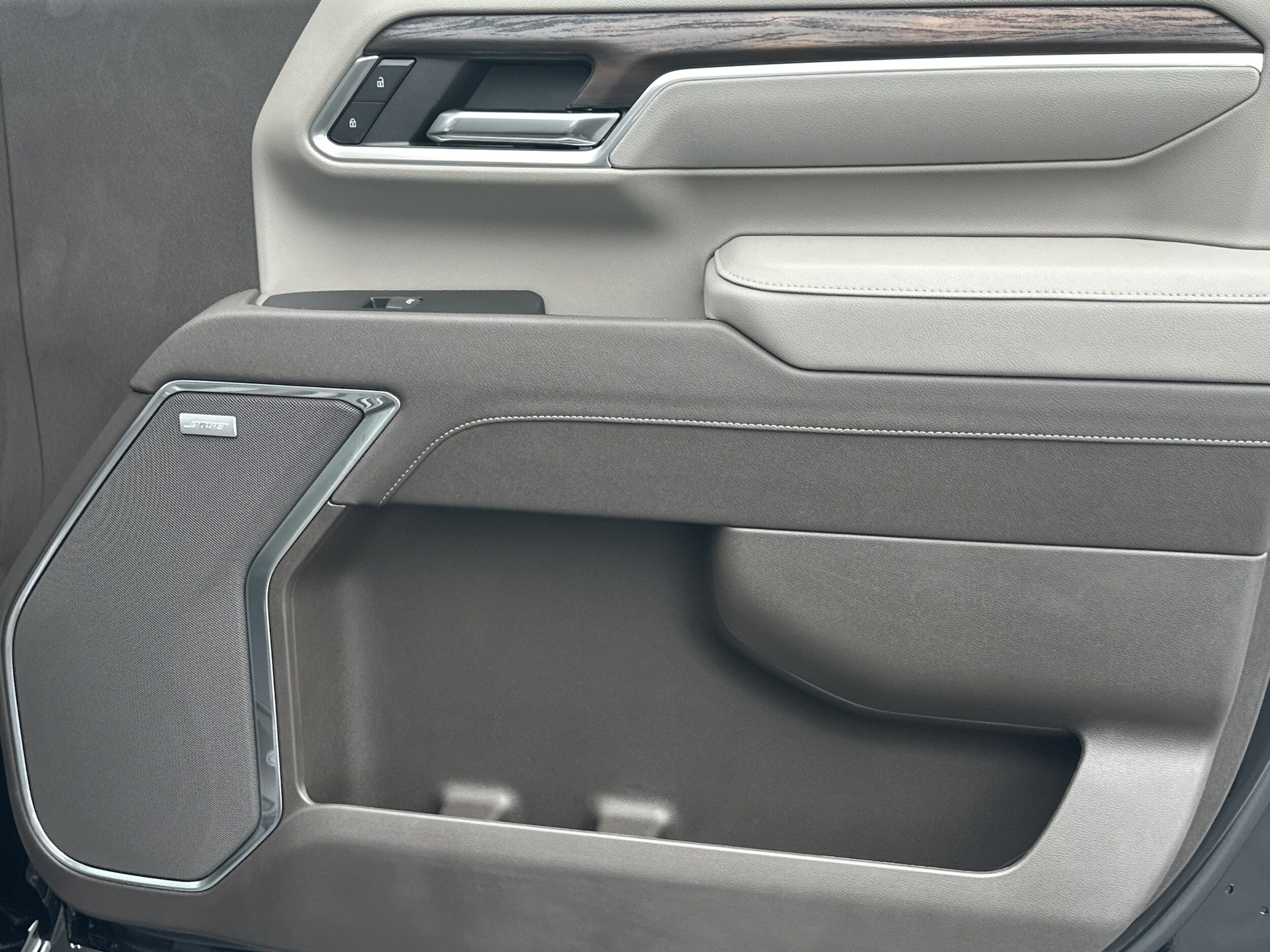2025 GMC Sierra 2500HD SLT - Photo 14