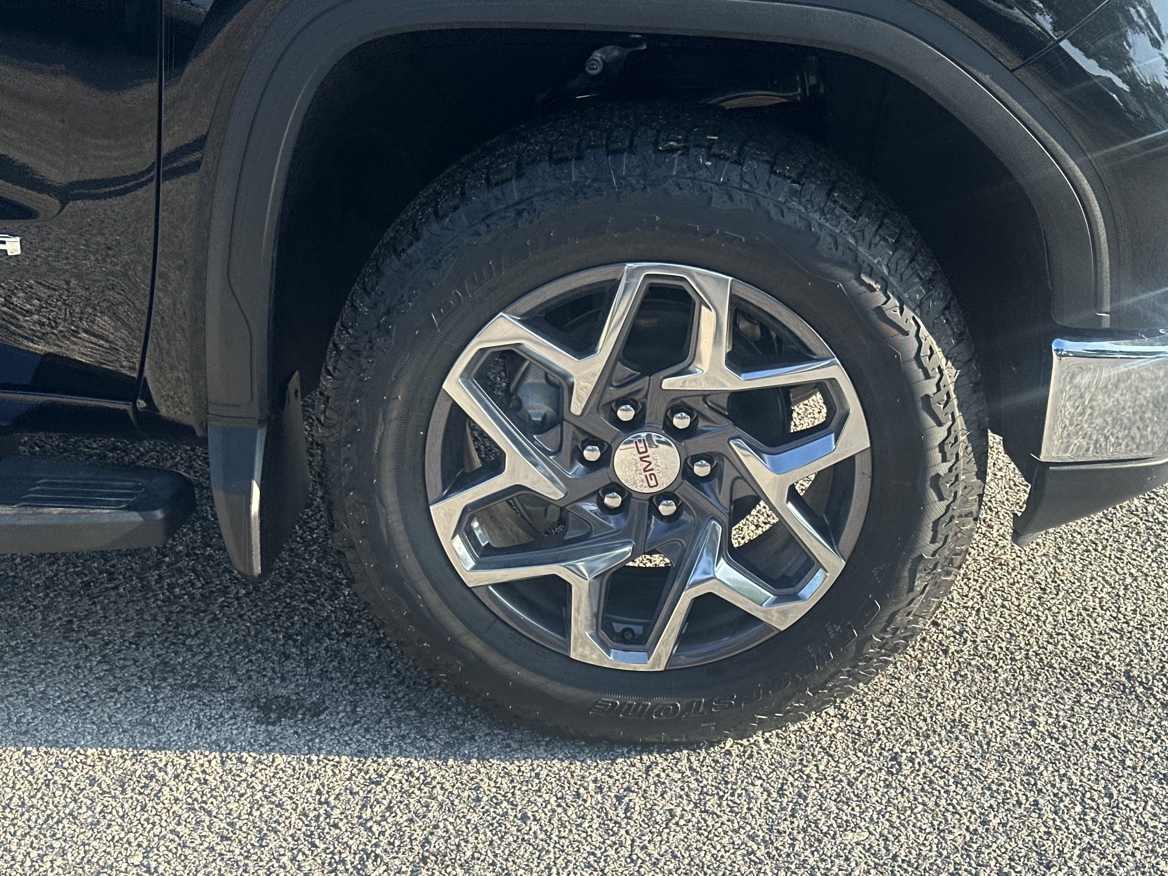 2026 GMC Sierra 1500 SLT - Photo 12