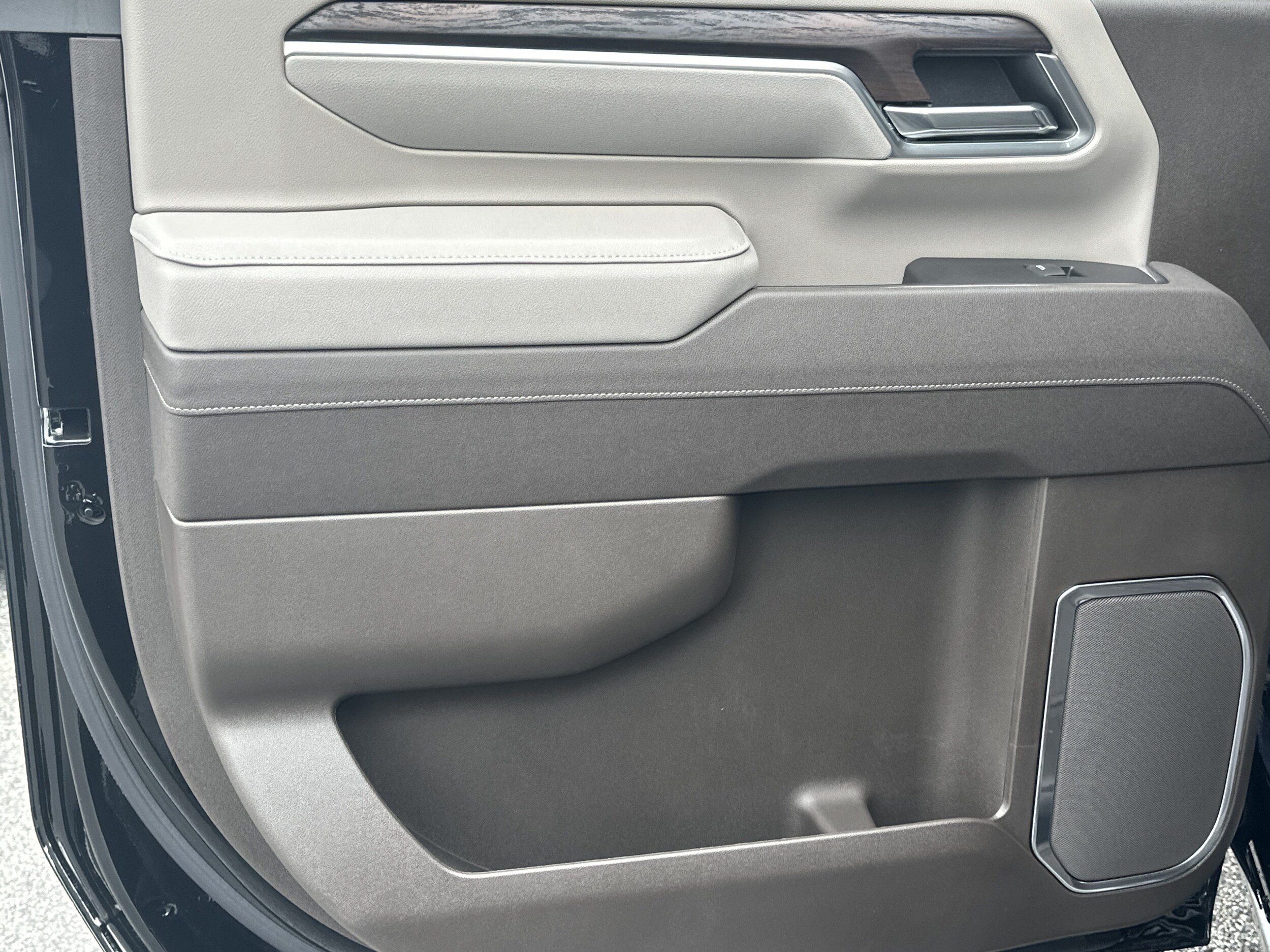 2025 GMC Sierra 2500HD SLT - Photo 21