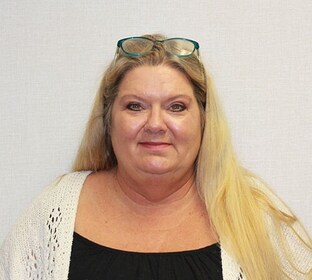 Staff member Dawn Lockard from ID_7238d1