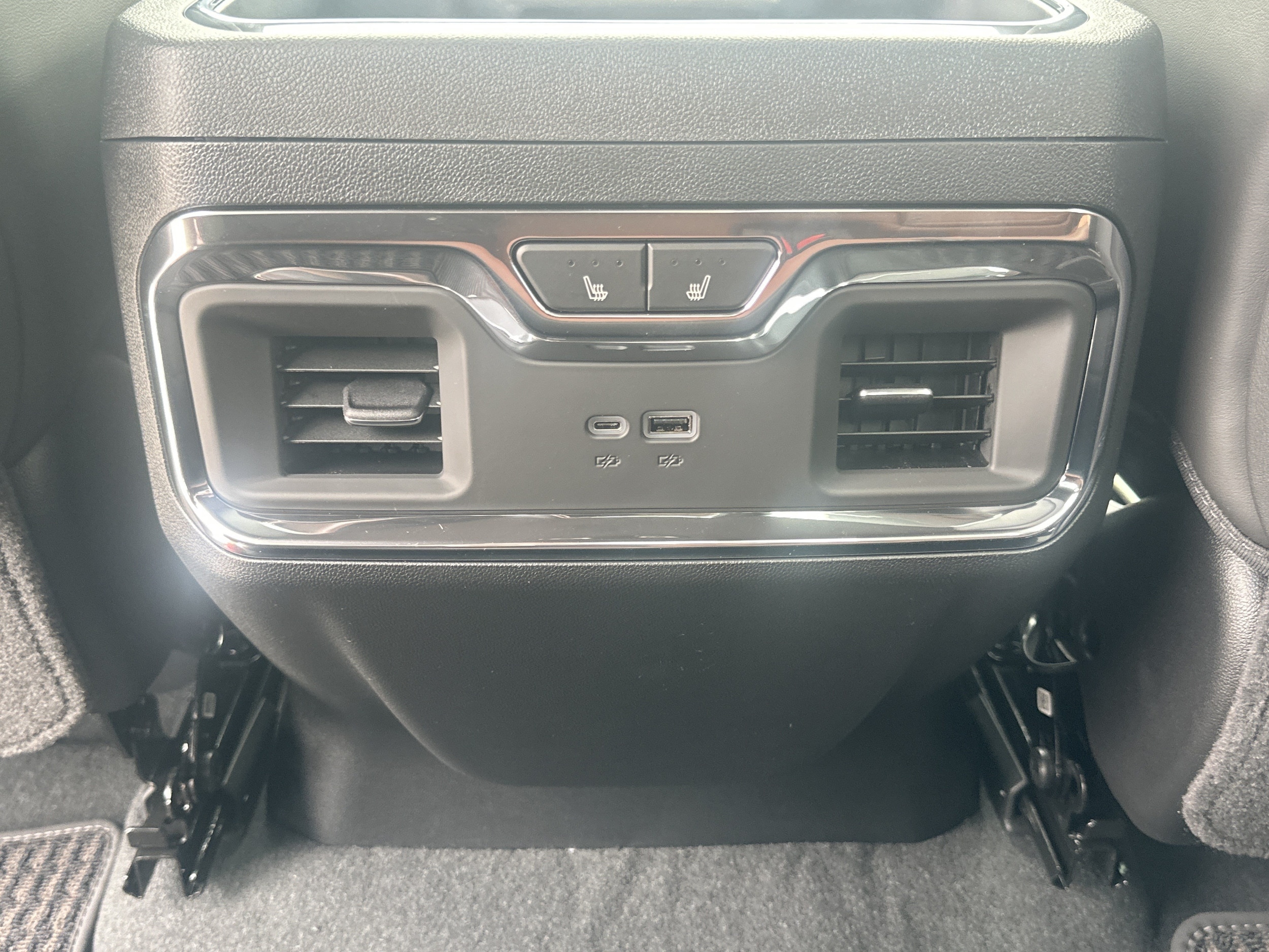 2026 GMC Sierra 2500HD Denali Ultimate - Photo 24