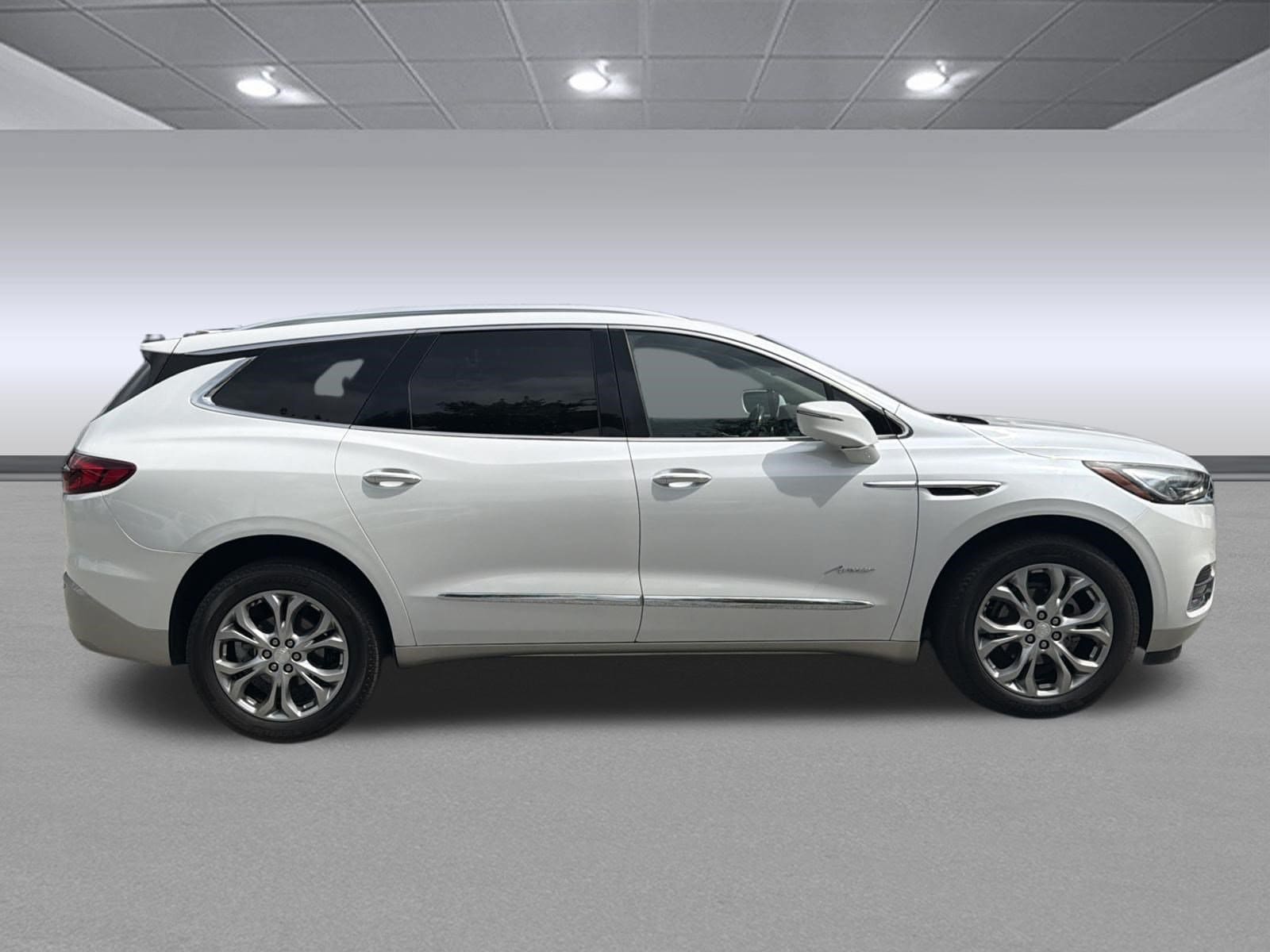 Used 2018 Buick Enclave Avenir with VIN 5GAERDKW9JJ240374 for sale in Griffin, GA