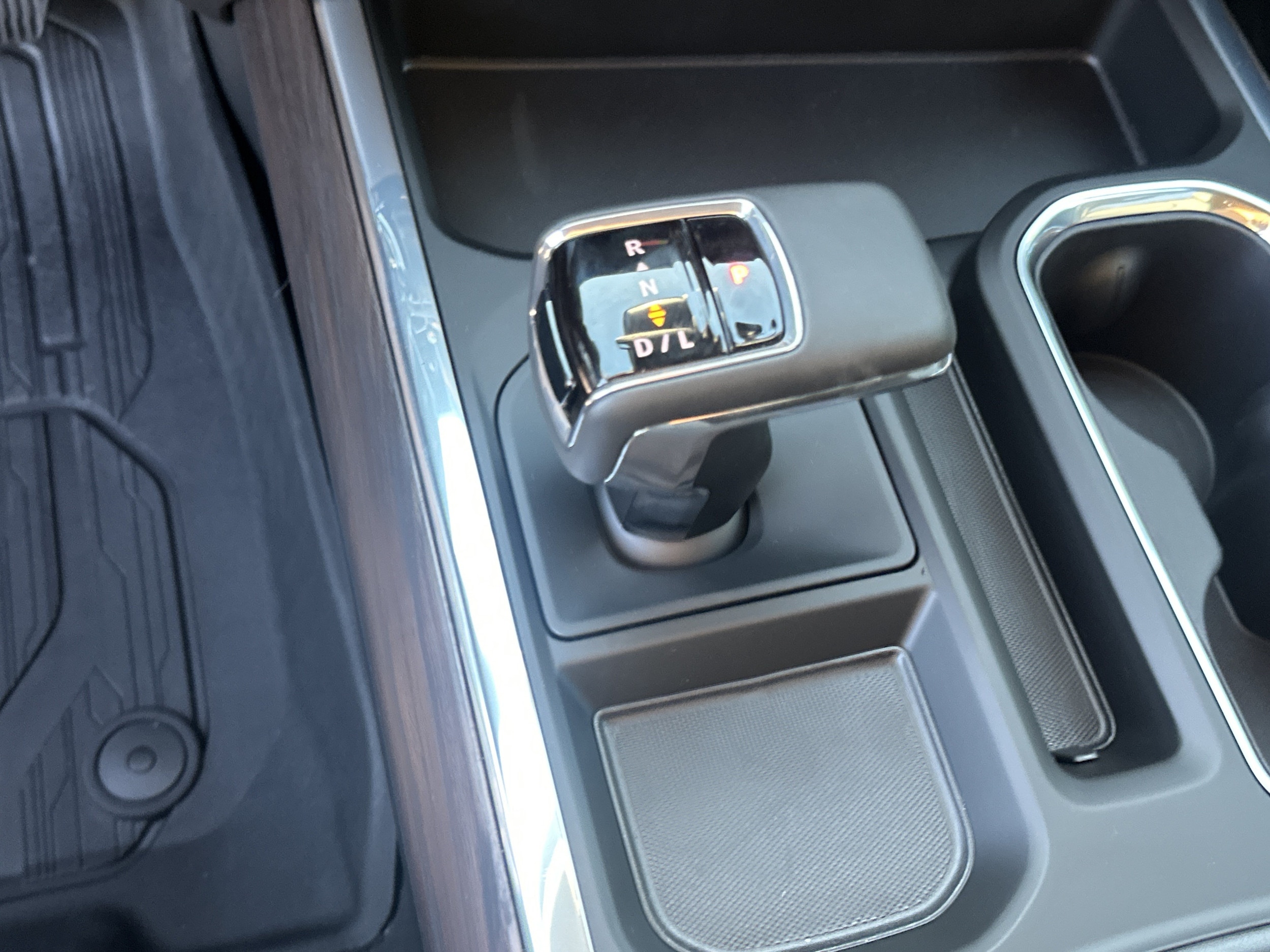 2026 GMC Sierra 1500 SLT - Photo 29