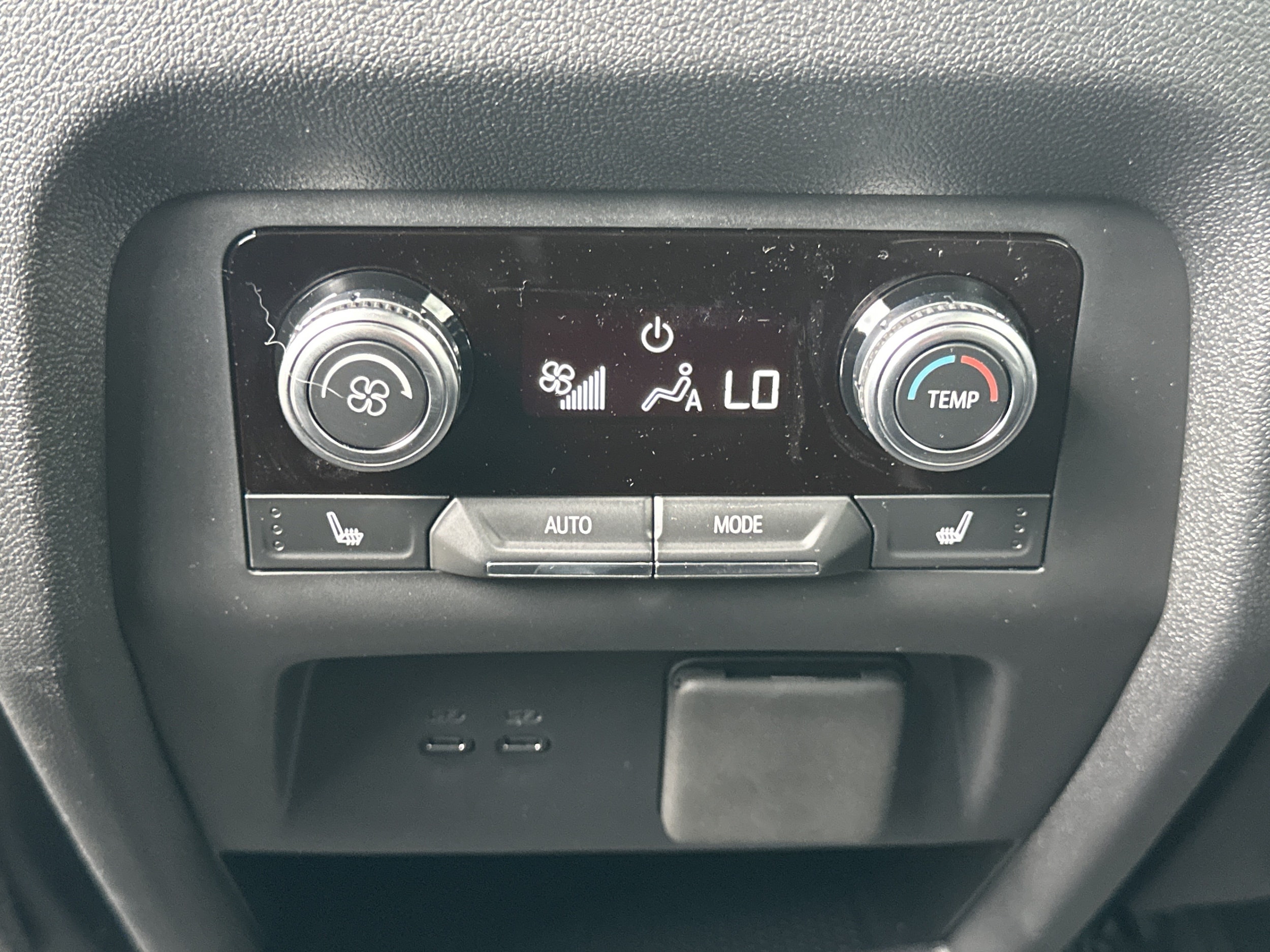 2026 GMC Acadia Denali - Photo 24