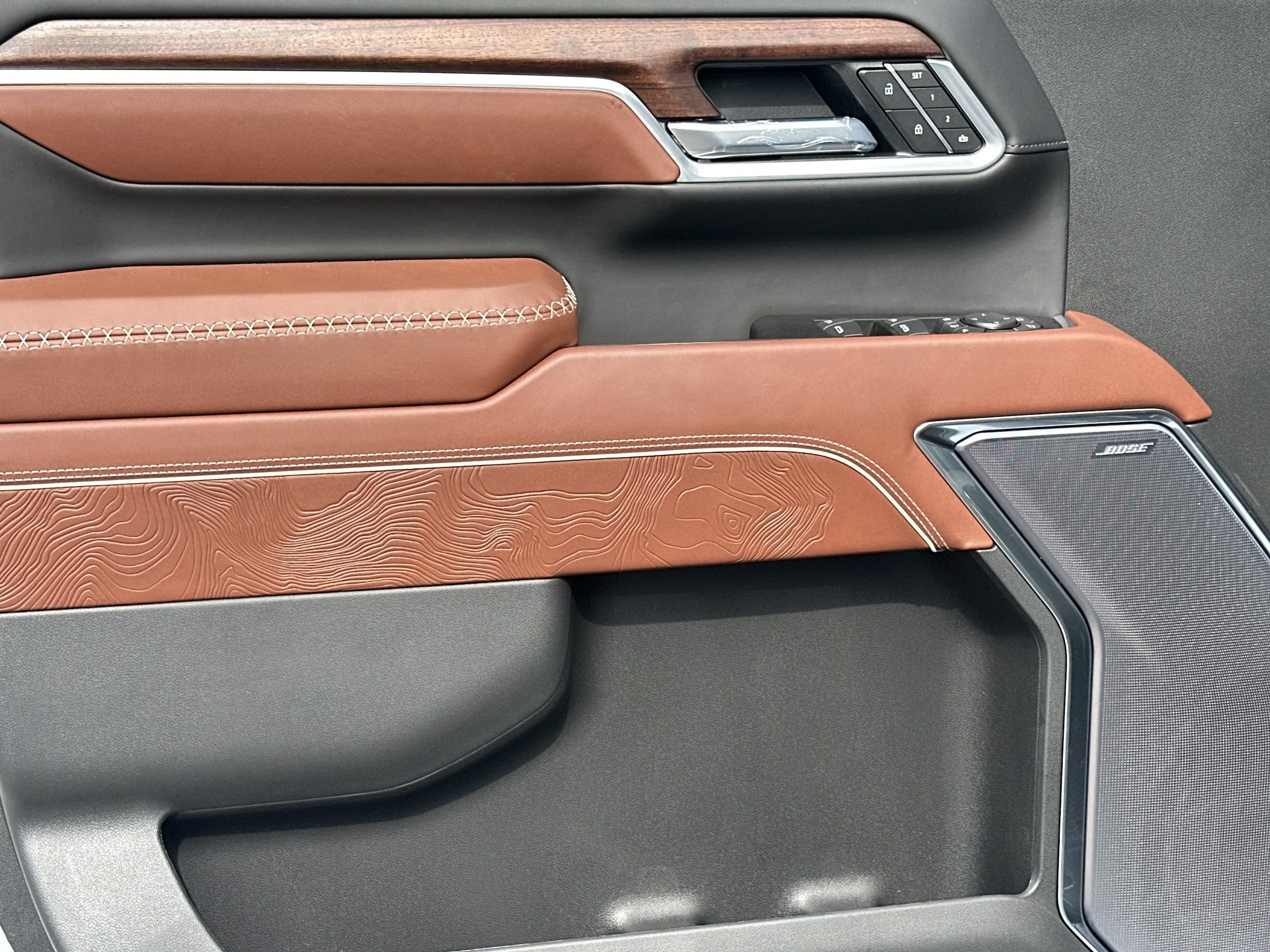 2026 GMC Sierra 2500HD Denali Ultimate - Photo 9