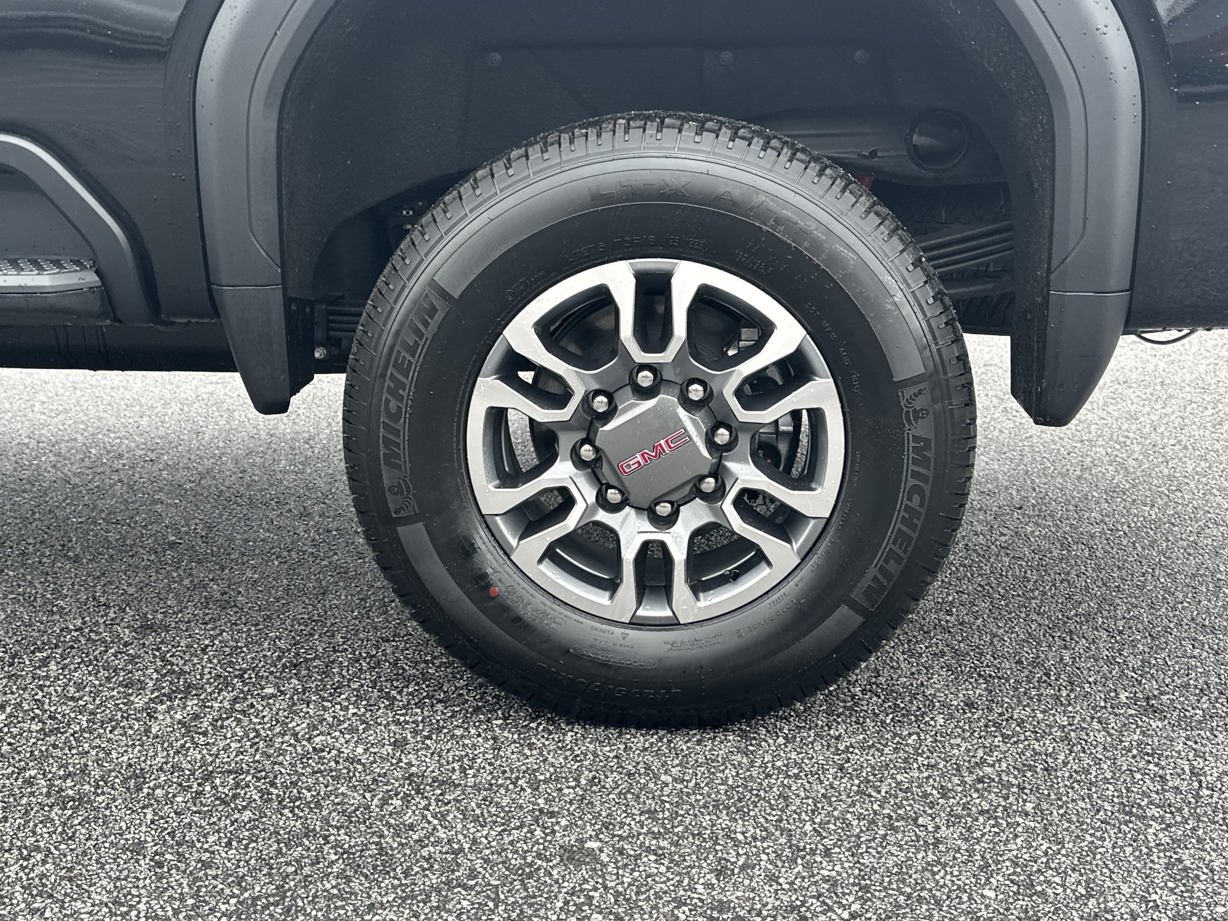 2025 GMC Sierra 2500HD SLT - Photo 19