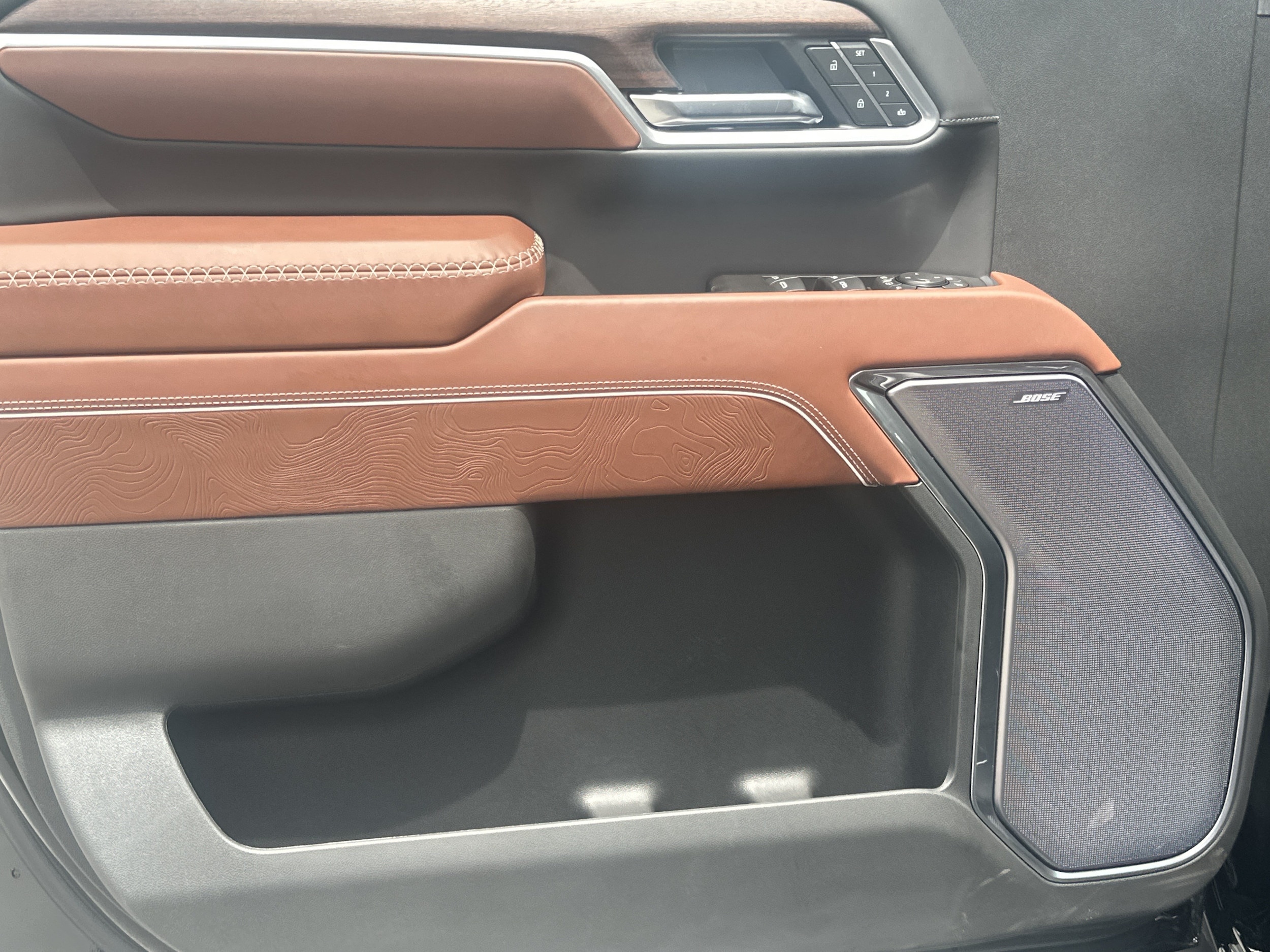 2026 GMC Sierra 2500HD Denali Ultimate - Photo 10