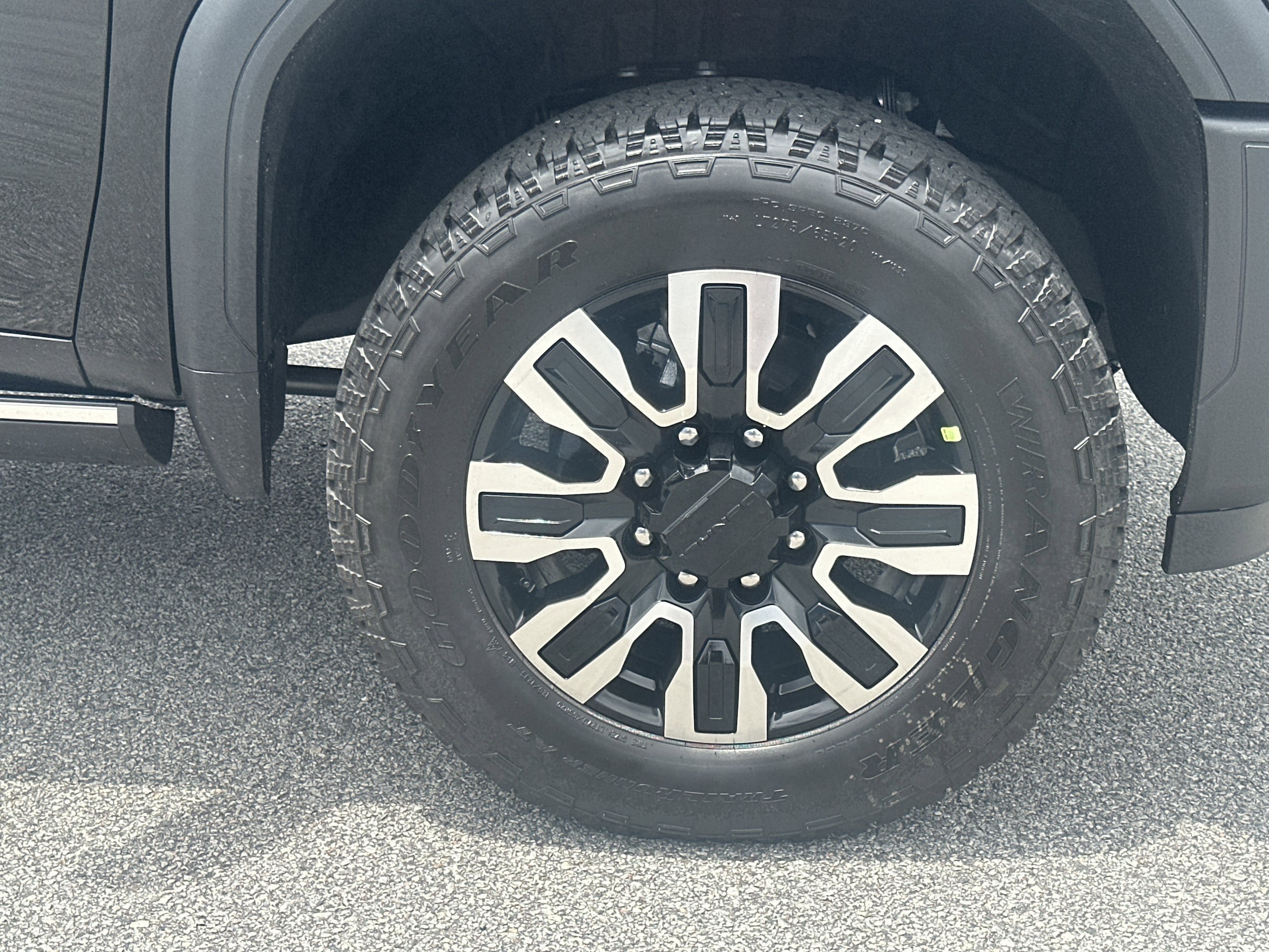 2026 GMC Sierra 2500HD Denali Ultimate - Photo 12