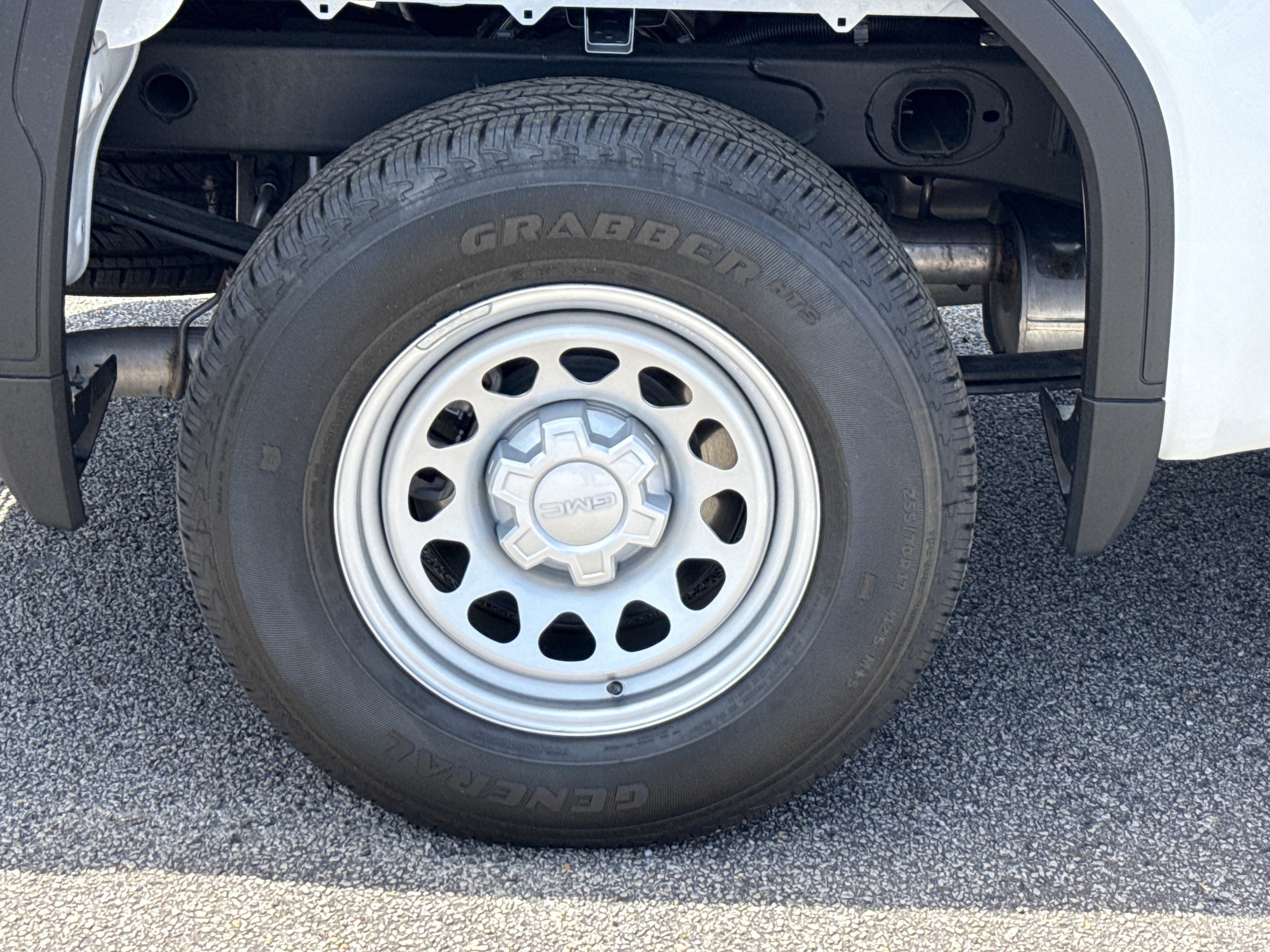2026 GMC Sierra 1500 Pro - Photo 17