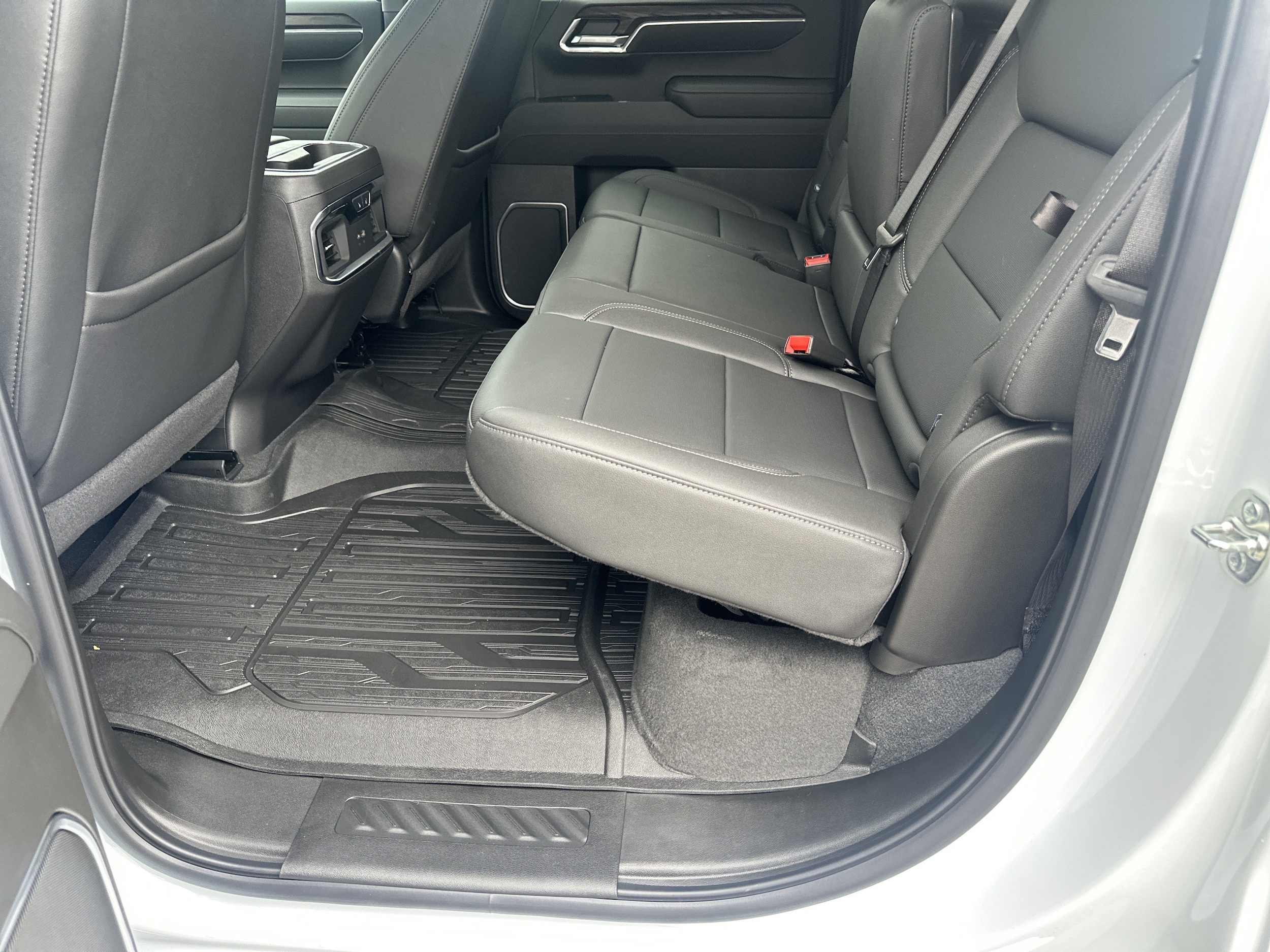 2026 GMC Sierra 1500 SLT - Photo 20