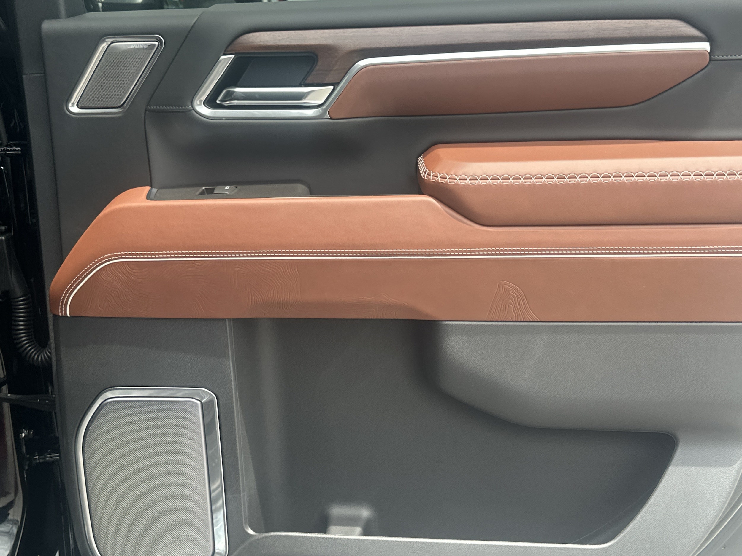 2026 GMC Sierra 2500HD Denali Ultimate - Photo 16