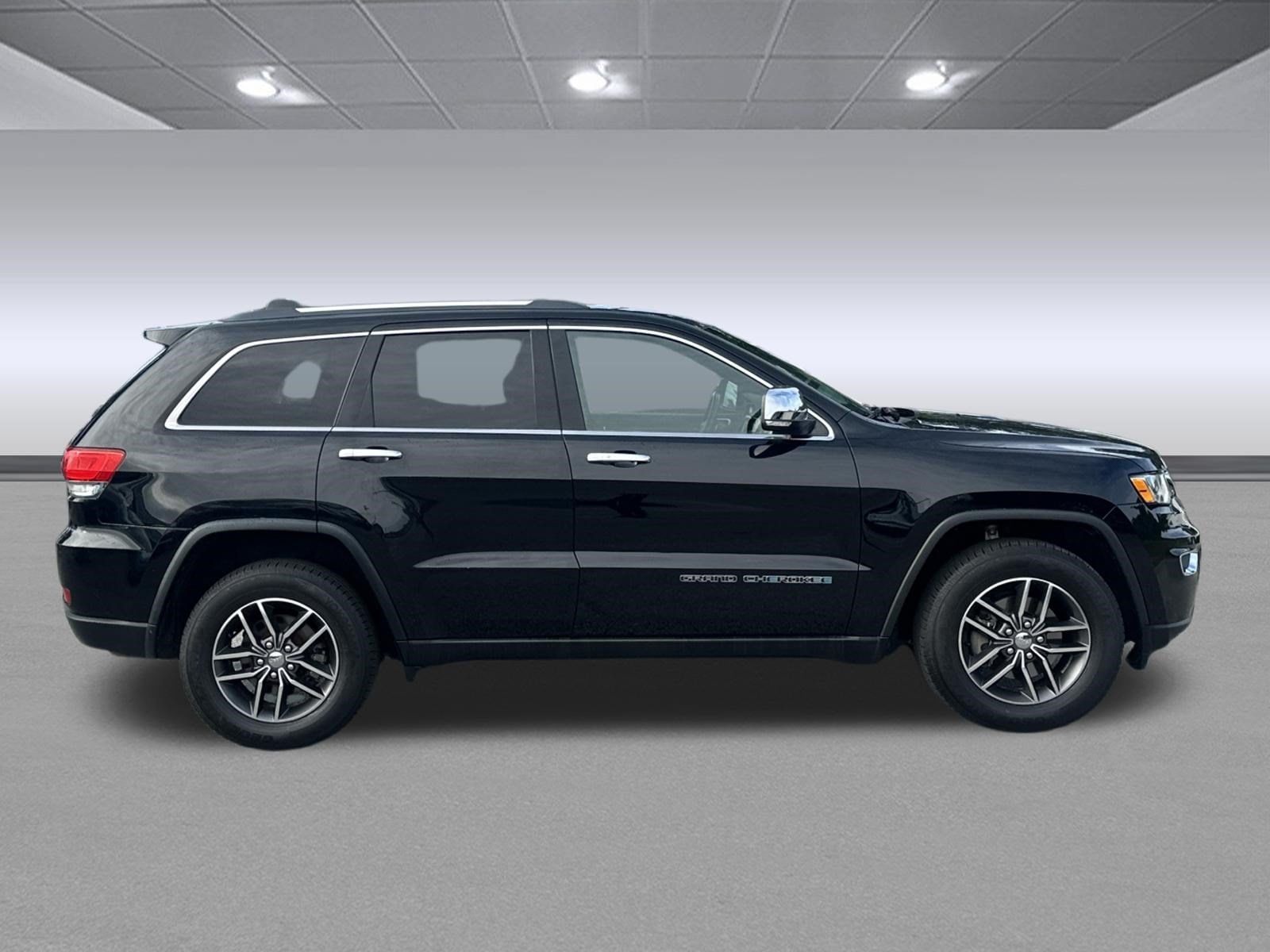 Used 2017 Jeep Grand Cherokee Limited with VIN 1C4RJFBG2HC784077 for sale in Griffin, GA