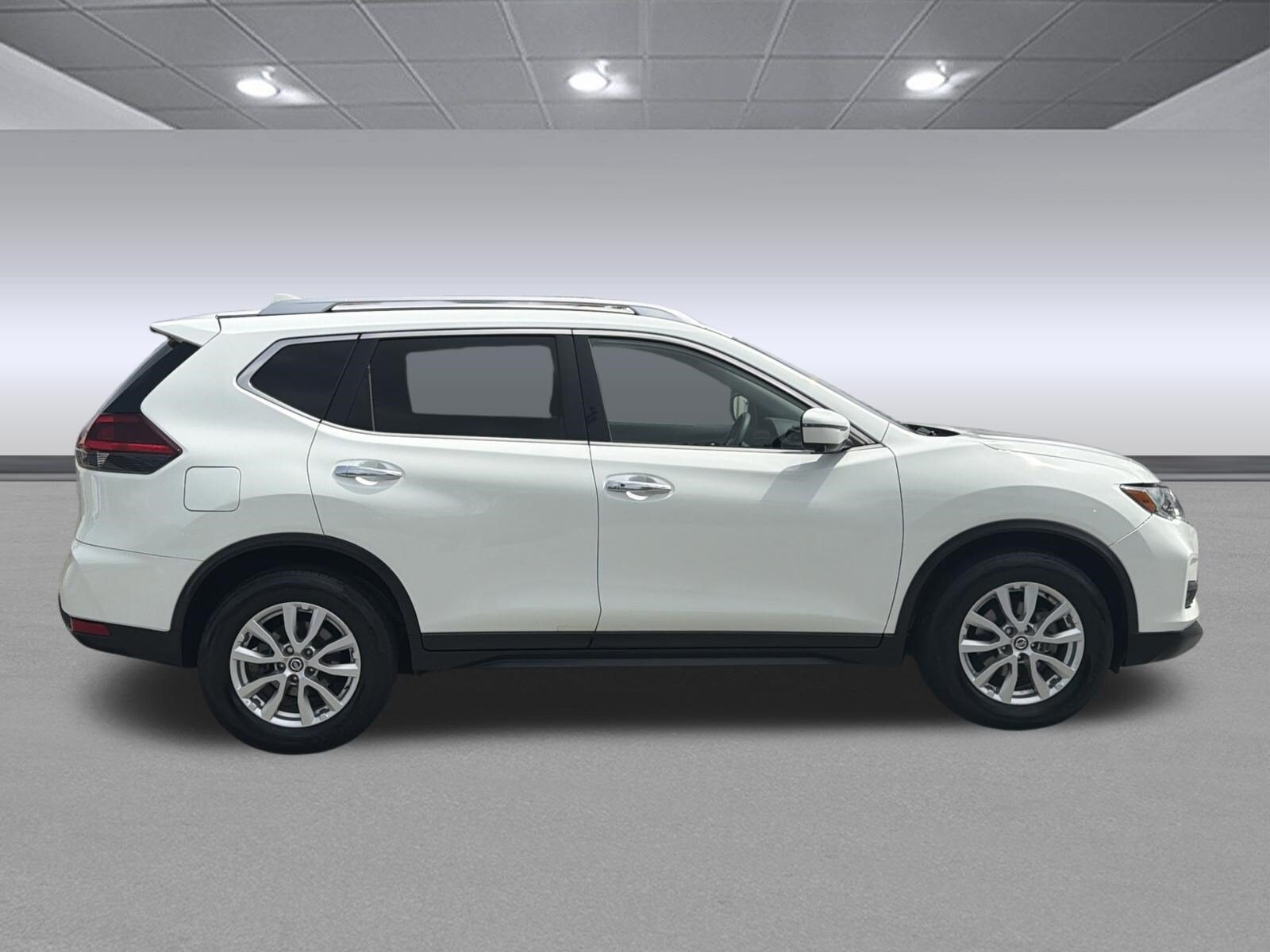 Used 2018 Nissan Rogue SV with VIN KNMAT2MT7JP572199 for sale in Griffin, GA