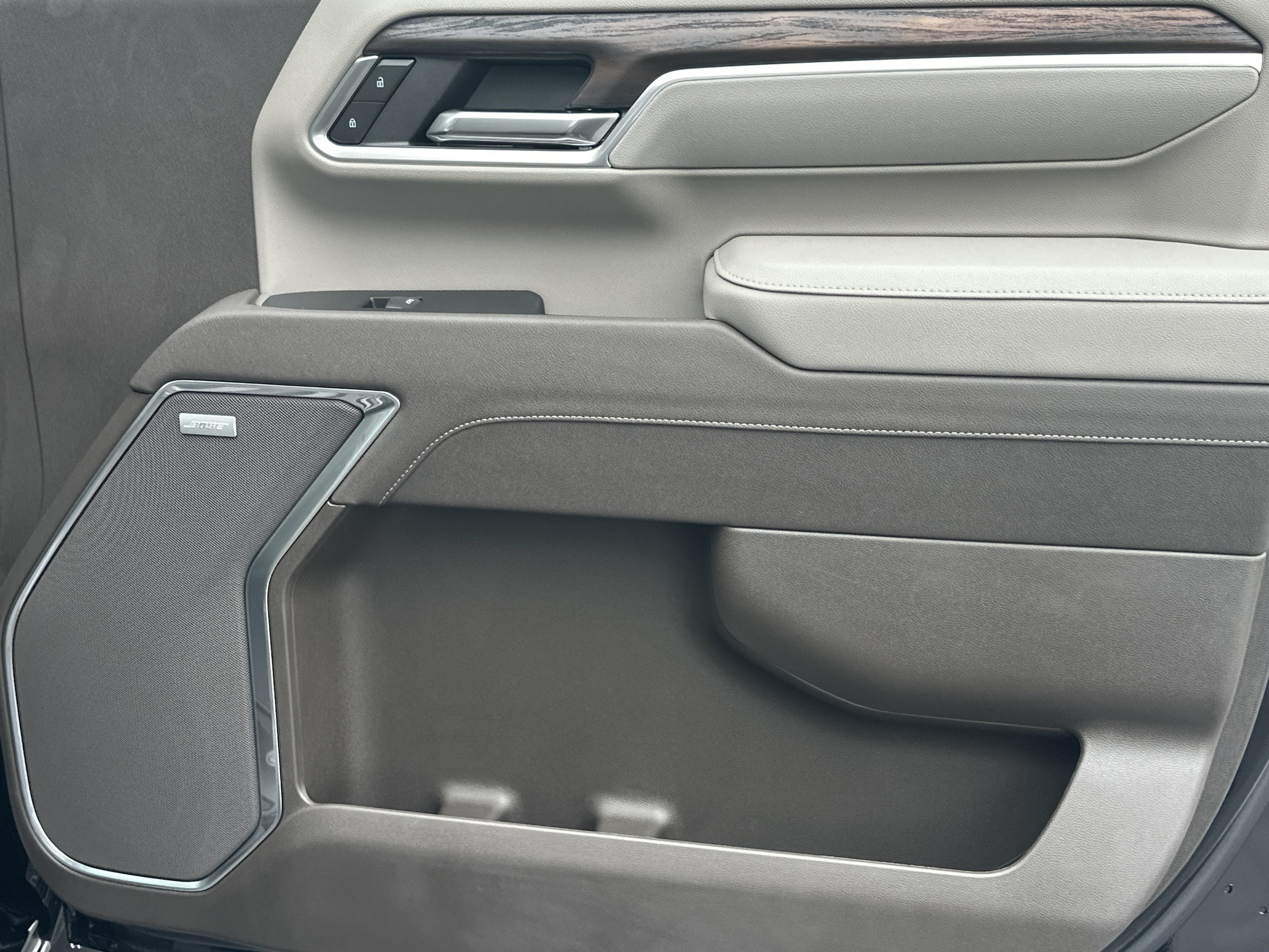 2025 GMC Sierra 2500HD SLT - Photo 14
