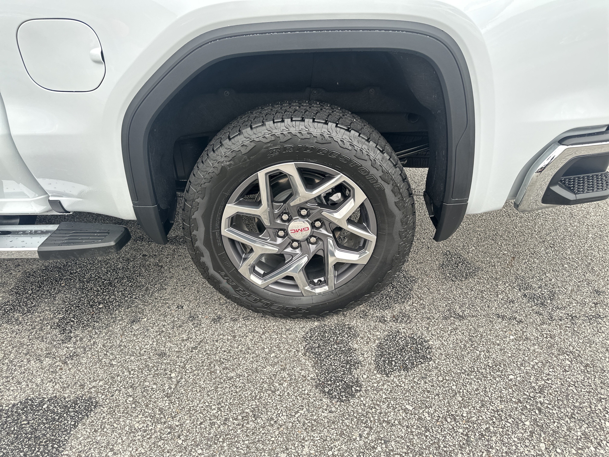2026 GMC Sierra 1500 SLT - Photo 19