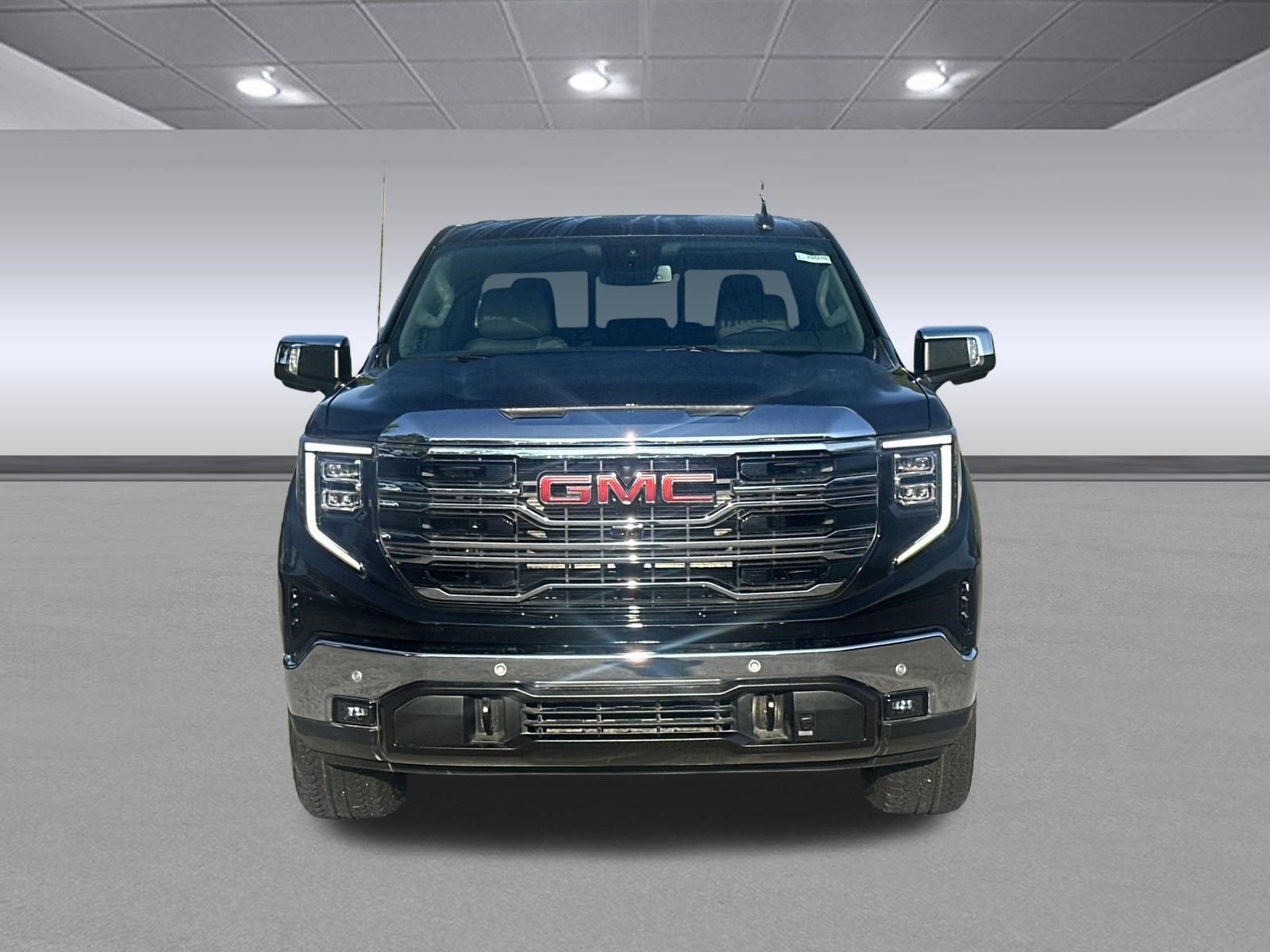 2026 GMC Sierra 1500 SLT - Photo 8