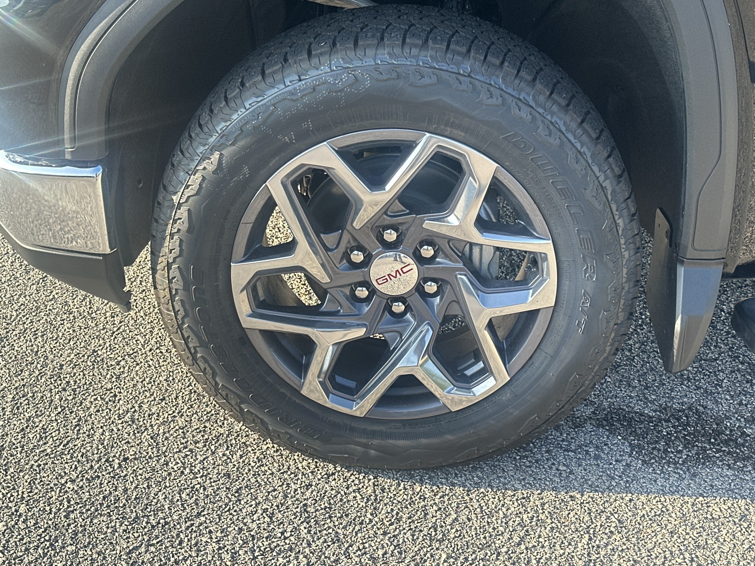 2026 GMC Sierra 1500 SLT - Photo 11