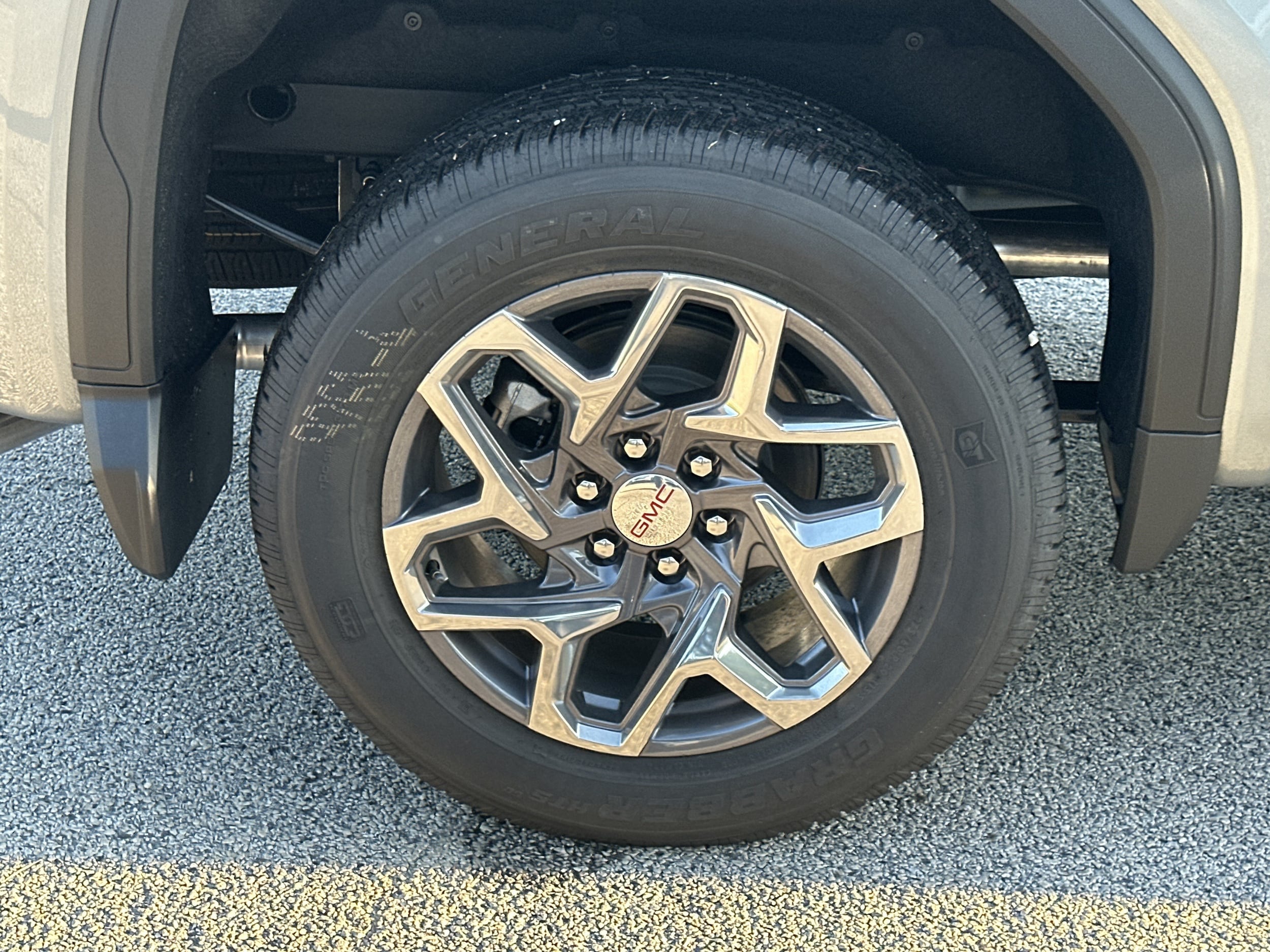 2026 GMC Sierra 1500 SLT - Photo 17