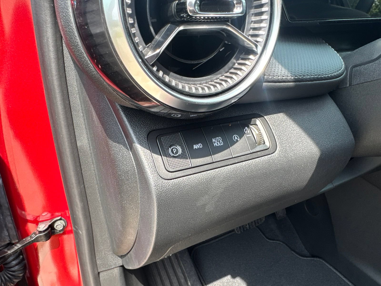 2027 Chevrolet Equinox LT - Photo 17