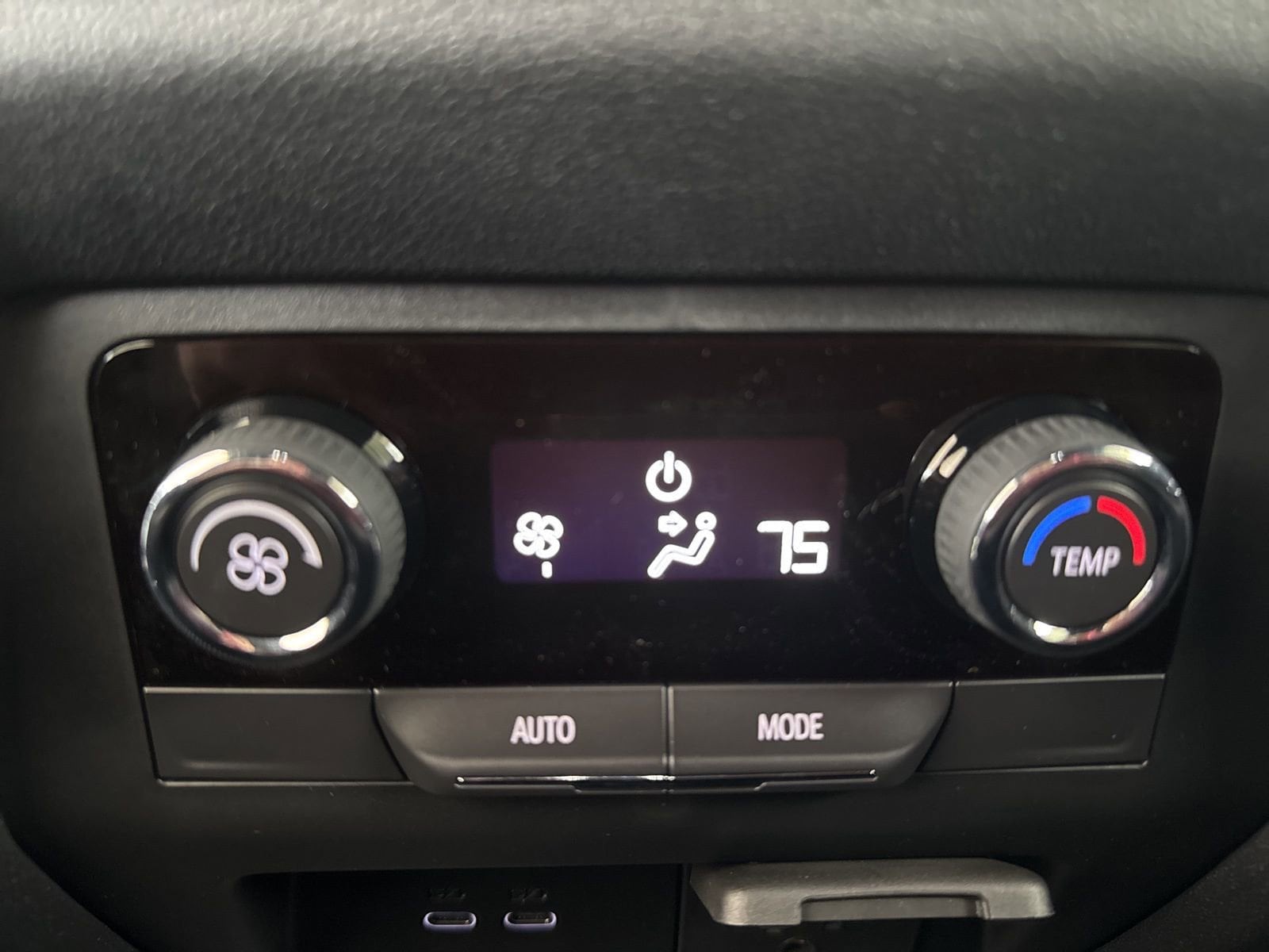 2026 Chevrolet Traverse LT - Photo 17
