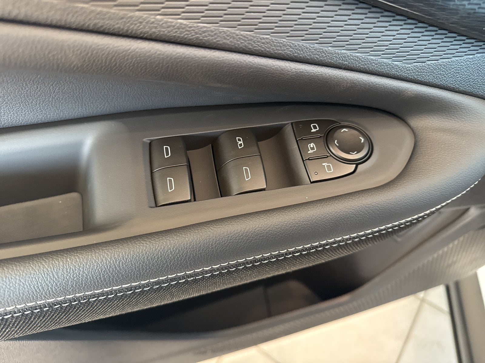2026 Chevrolet Blazer EV LT - Photo 14