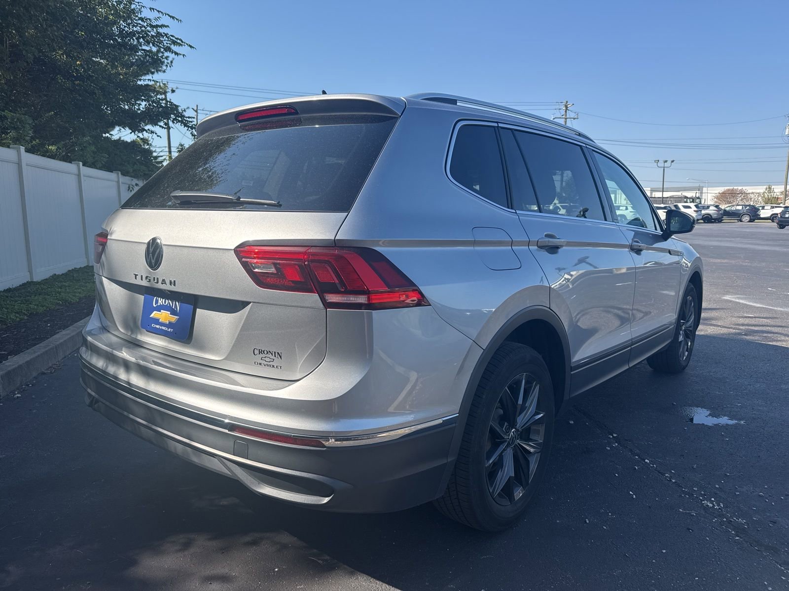 2024 Volkswagen Tiguan SE Wolfsburg Edition photo 4