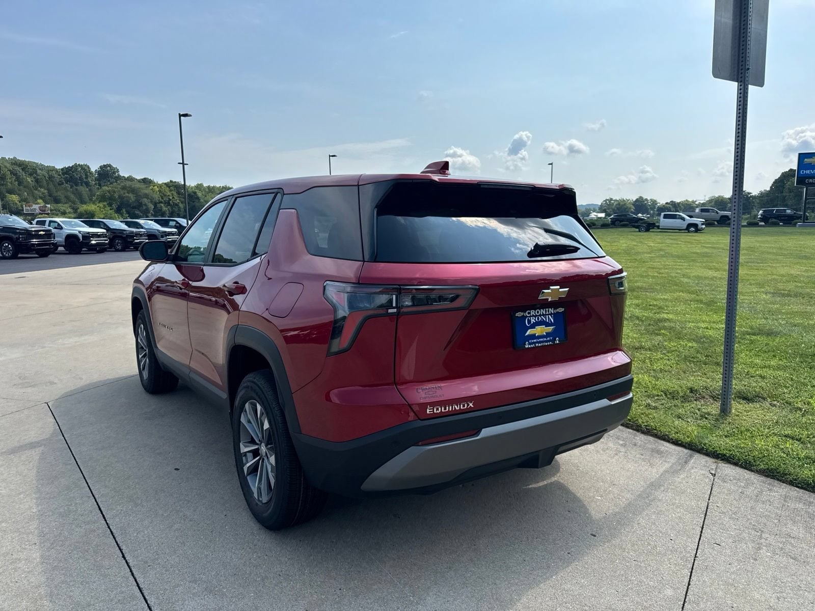 2027 Chevrolet Equinox LT - Photo 6
