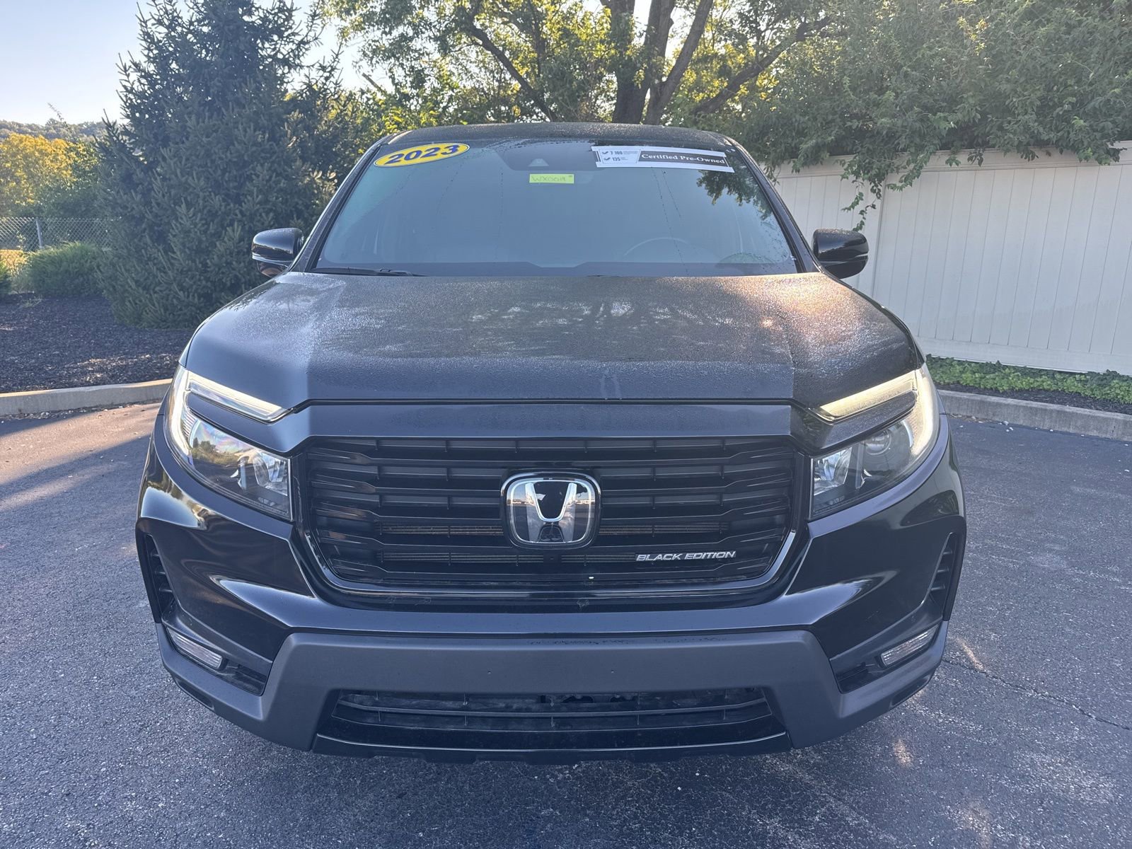 2023 Honda Ridgeline Black Edition photo 2
