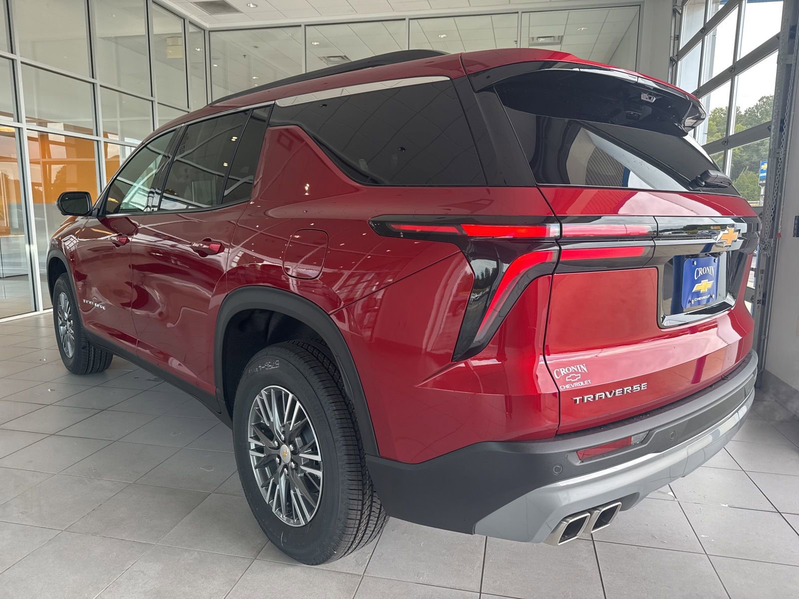 2026 Chevrolet Traverse photo 3