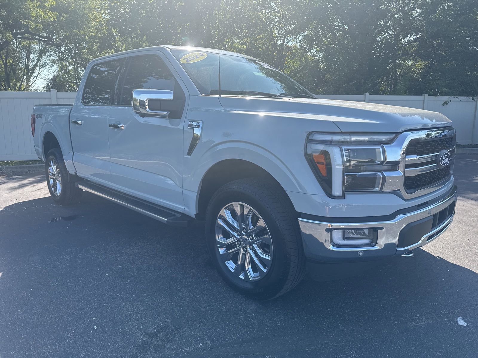 2024 Ford F-150 Lariat photo 3