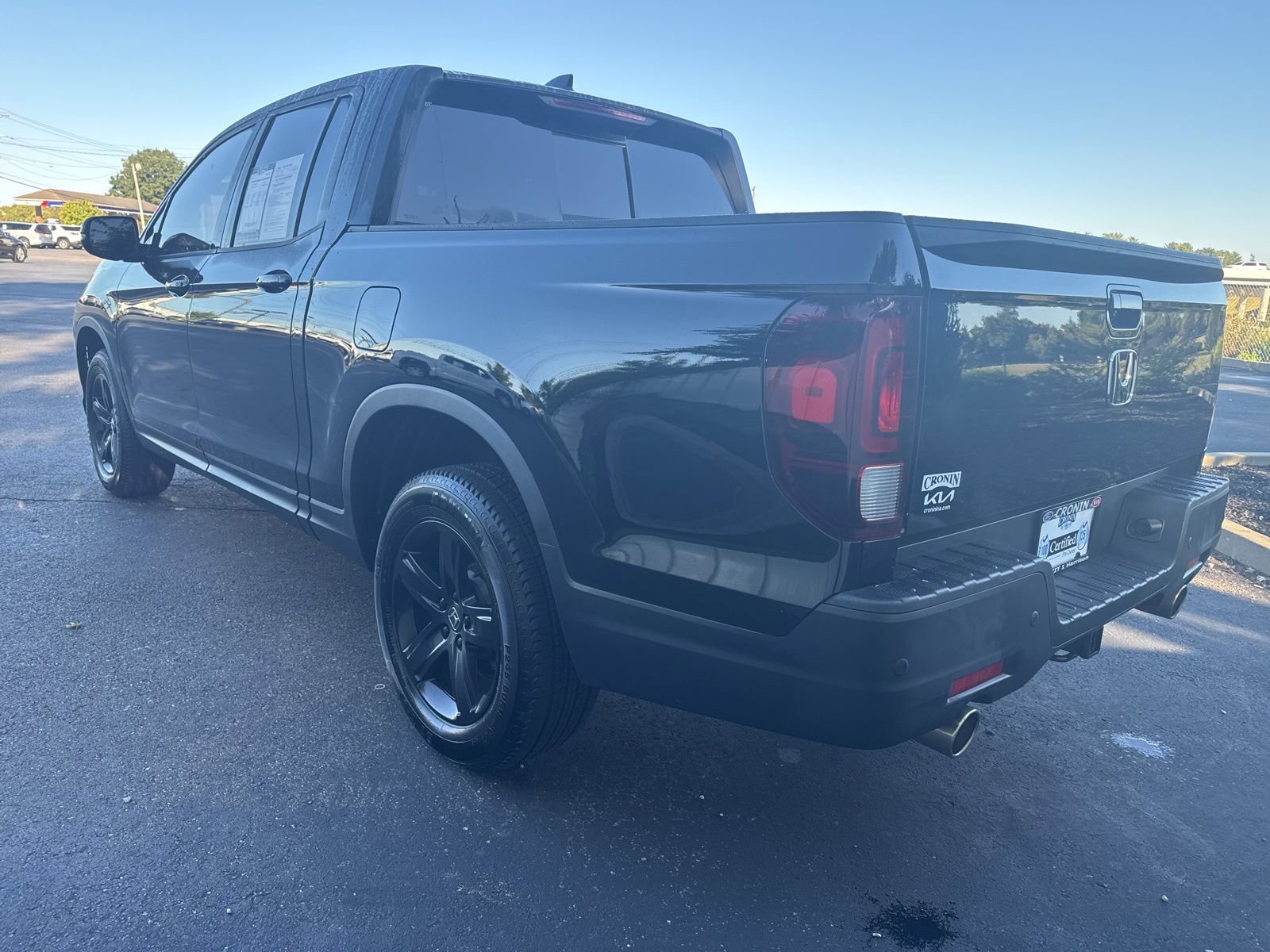 2023 Honda Ridgeline Black Edition photo 4