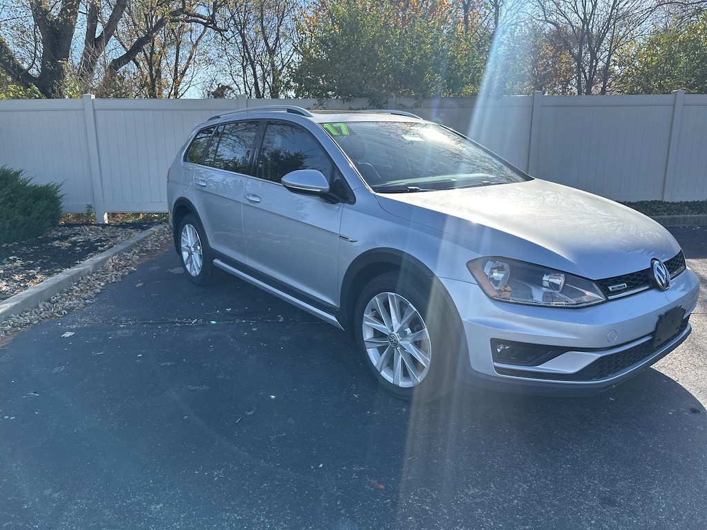 Used 2017 Volkswagen Golf Alltrack S Wagon