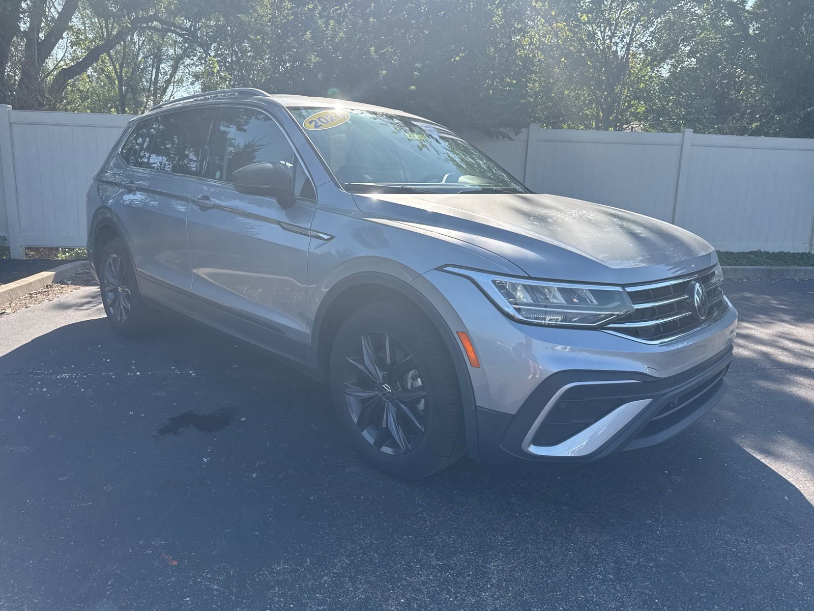 2024 Volkswagen Tiguan SE Wolfsburg Edition photo 3