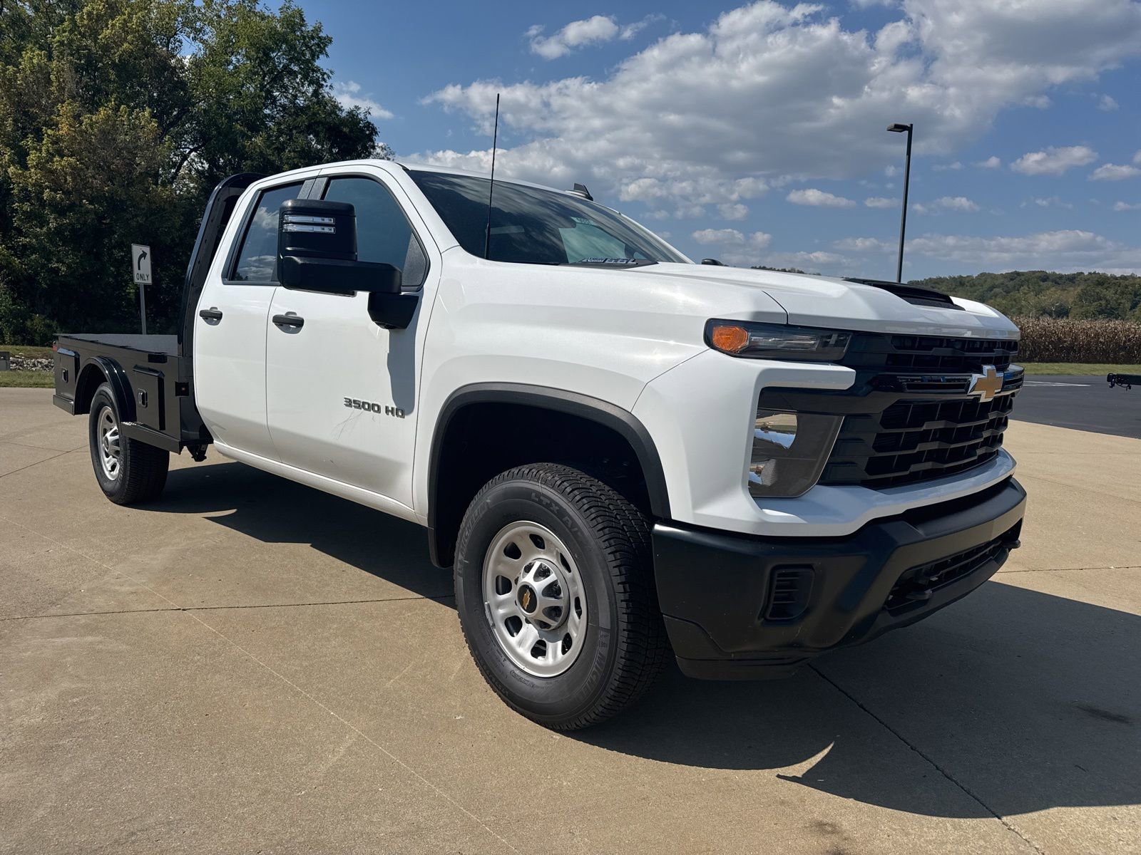 2024 Chevrolet Silverado 3500HD Work Truck photo 3