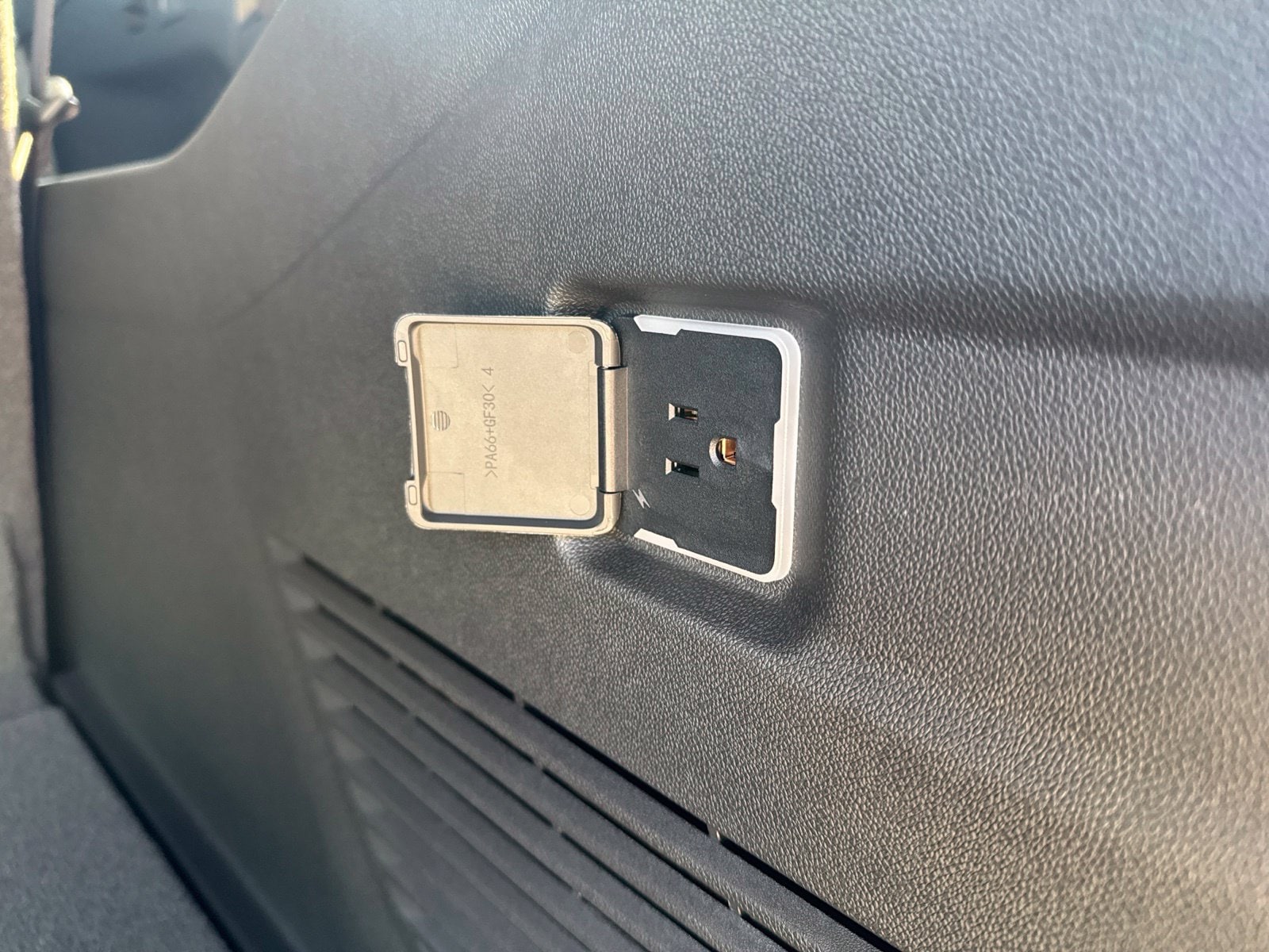 2026 Chevrolet Suburban LS - Photo 11