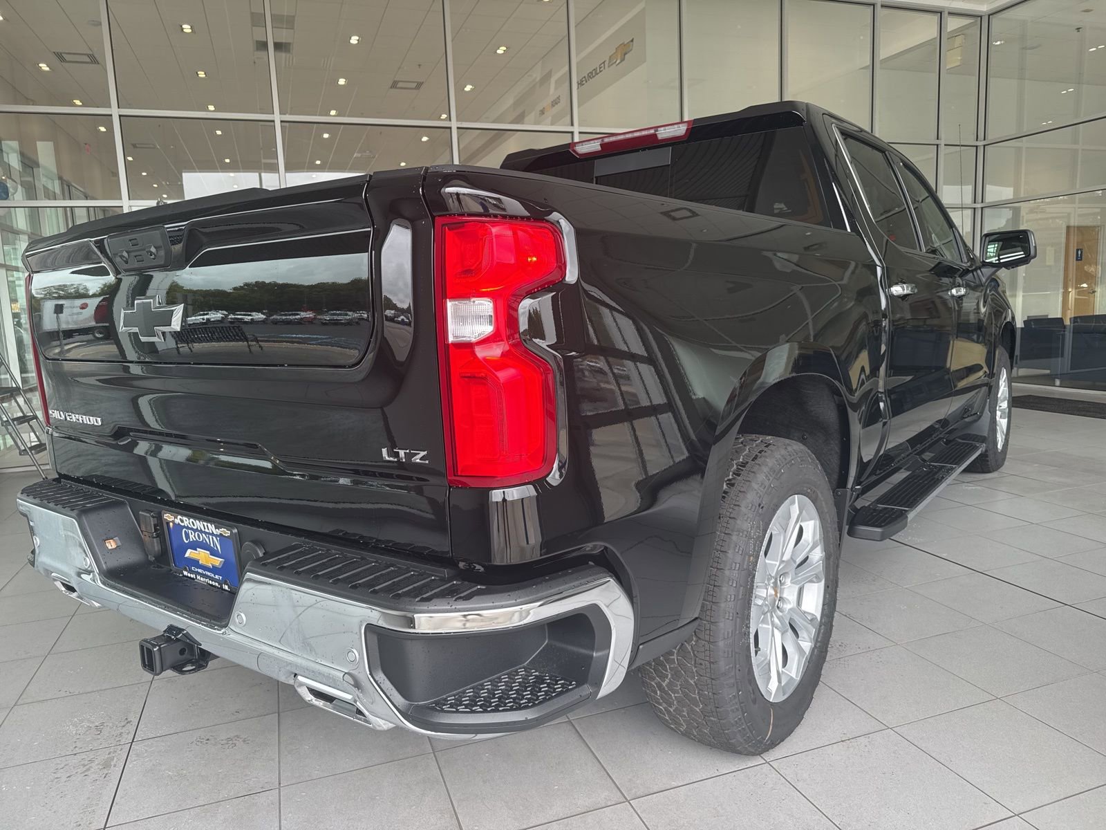 2026 Chevrolet Silverado 1500 LTZ photo 3
