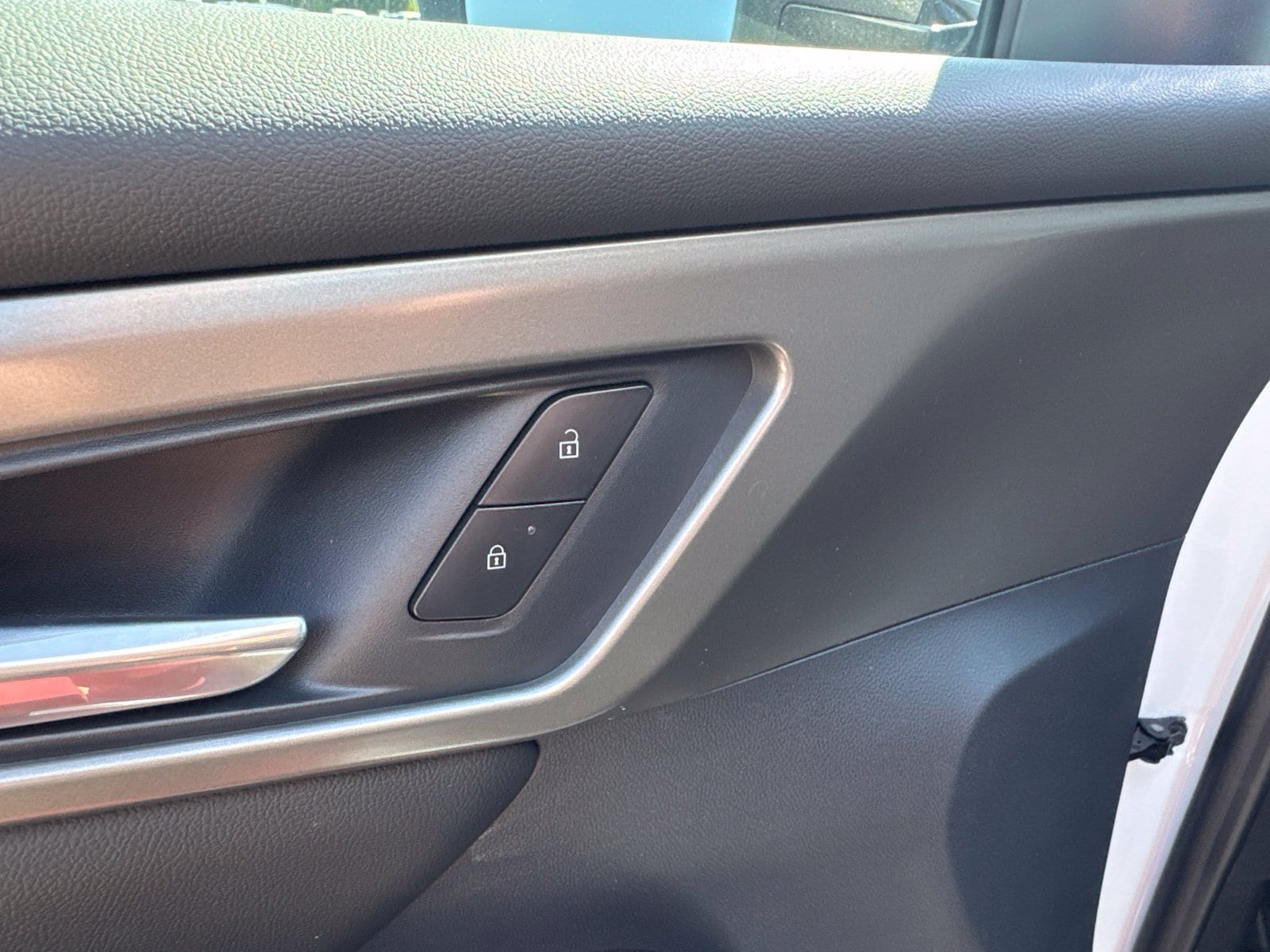 2026 Chevrolet Traverse LT - Photo 18