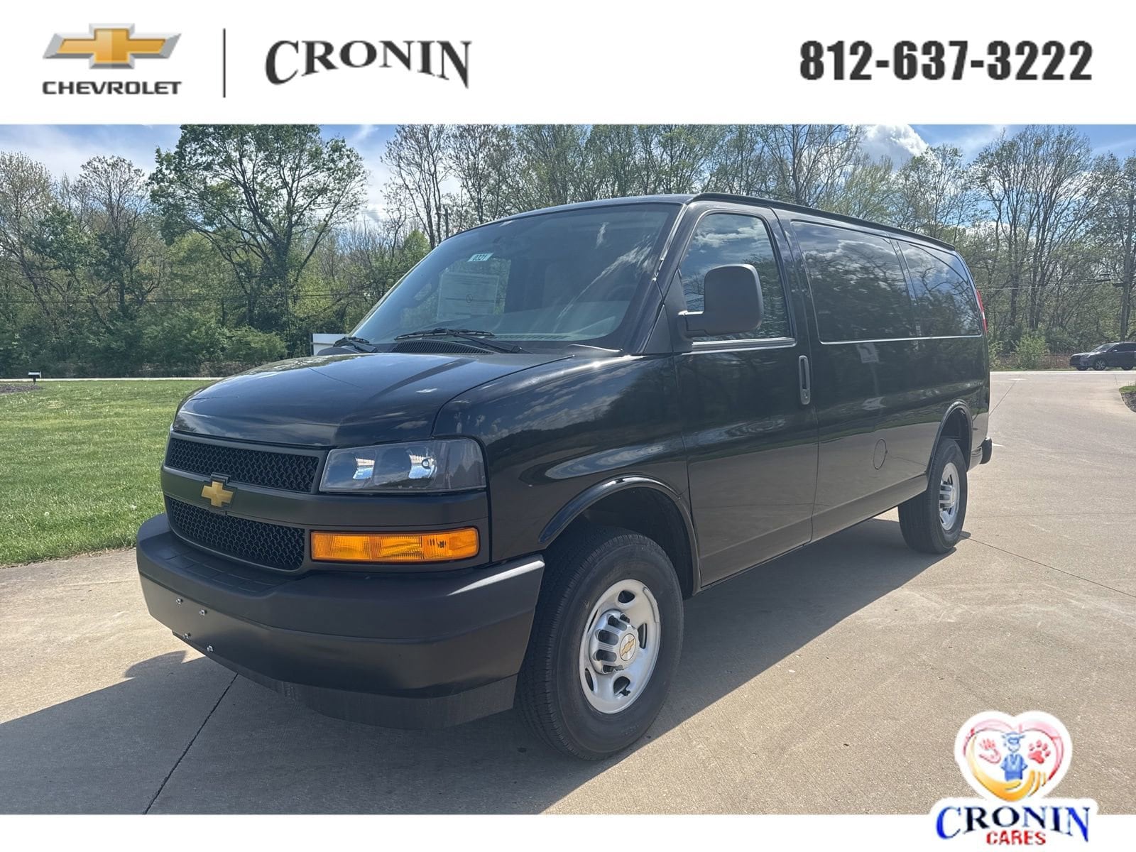2026 Chevrolet Express 2500 Work Van HD's photo