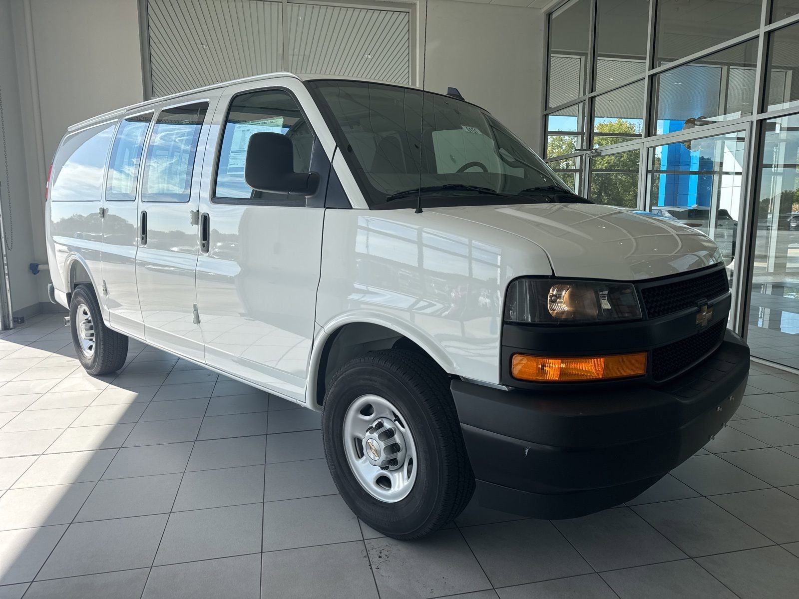 2025 Chevrolet Express Cargo 2500 Van photo 3
