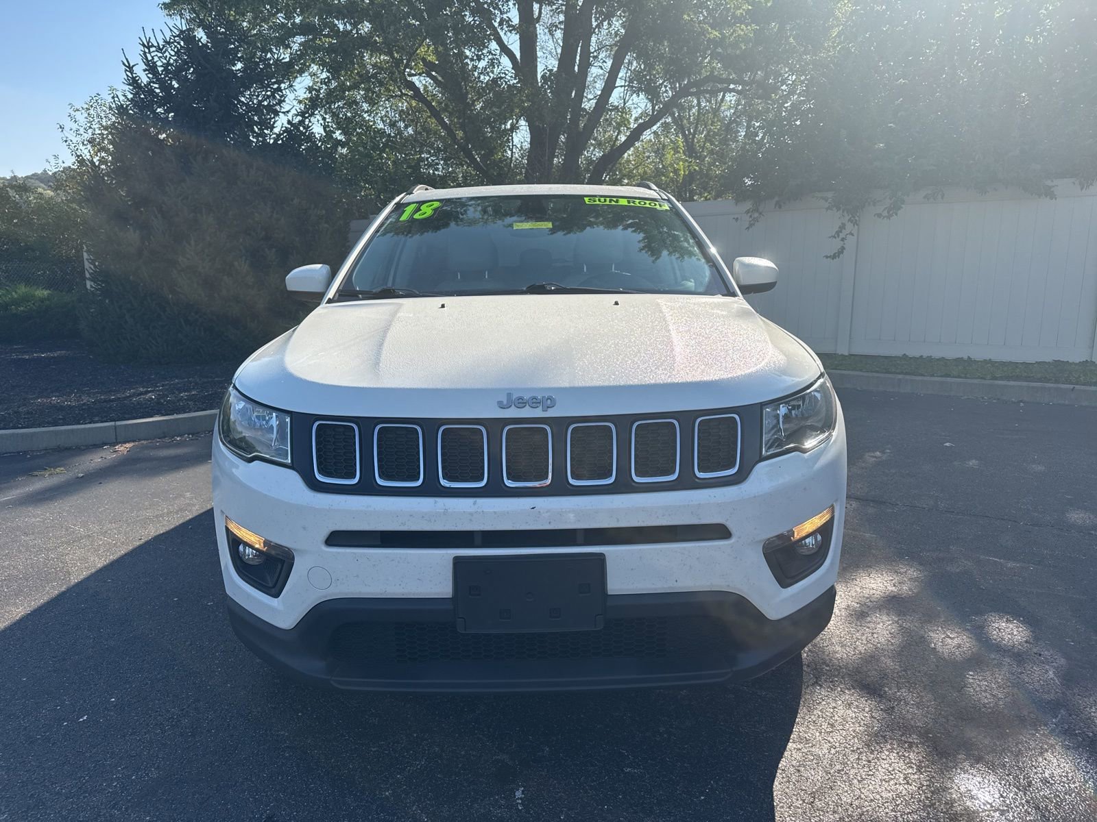 2018 Jeep Compass Latitude photo 2