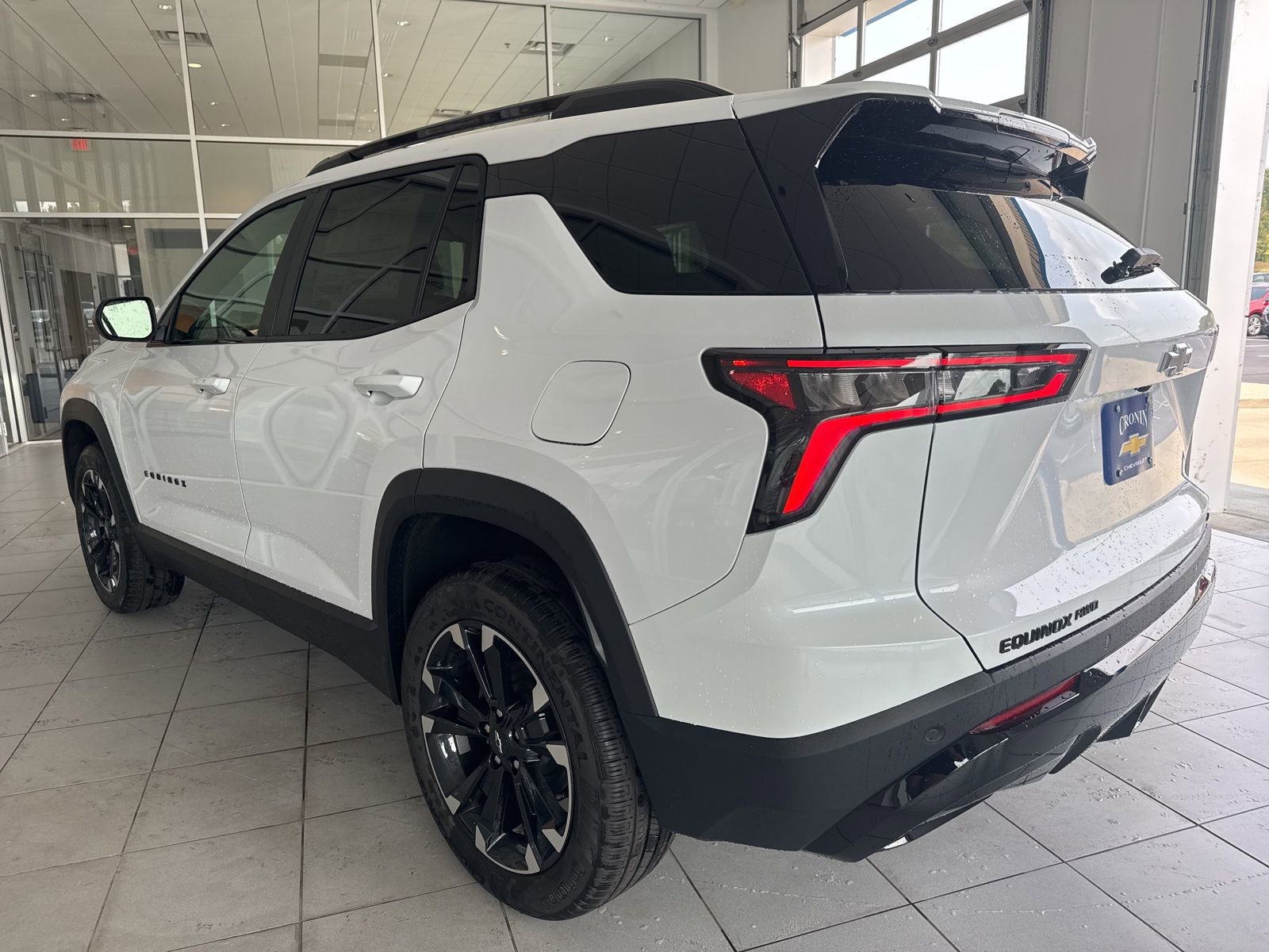 2026 Chevrolet Equinox RS photo 3