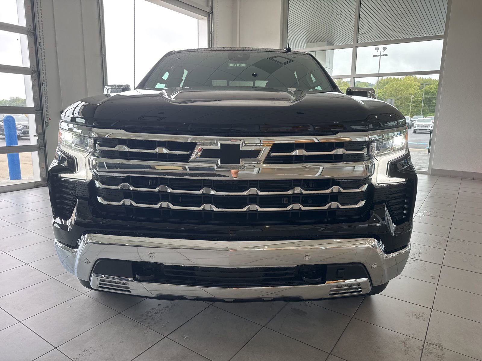 2026 Chevrolet Silverado 1500 LTZ photo 2