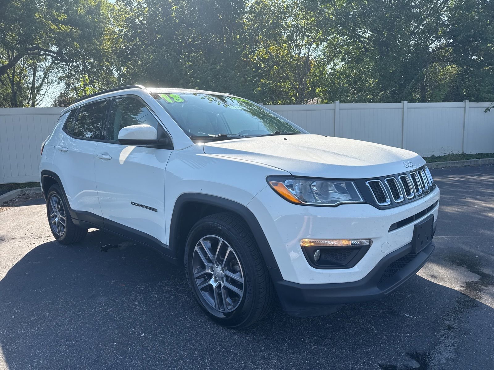 2018 Jeep Compass Latitude photo 3